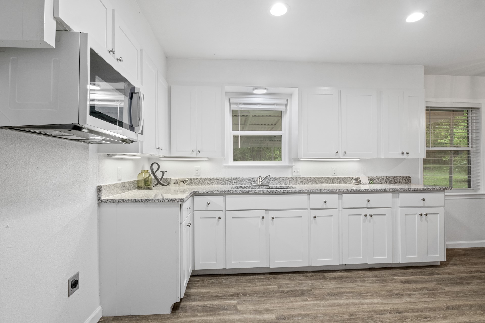 1205 E Mt Pleasant