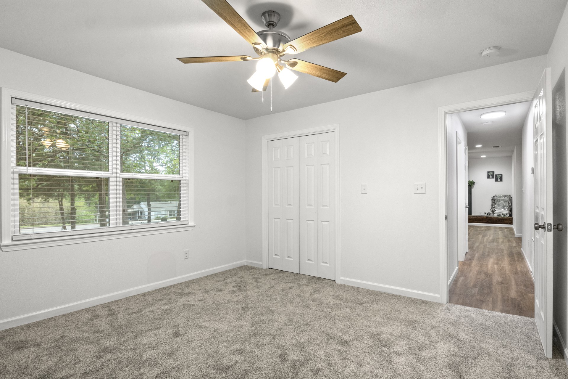 1205 E Mt Pleasant
