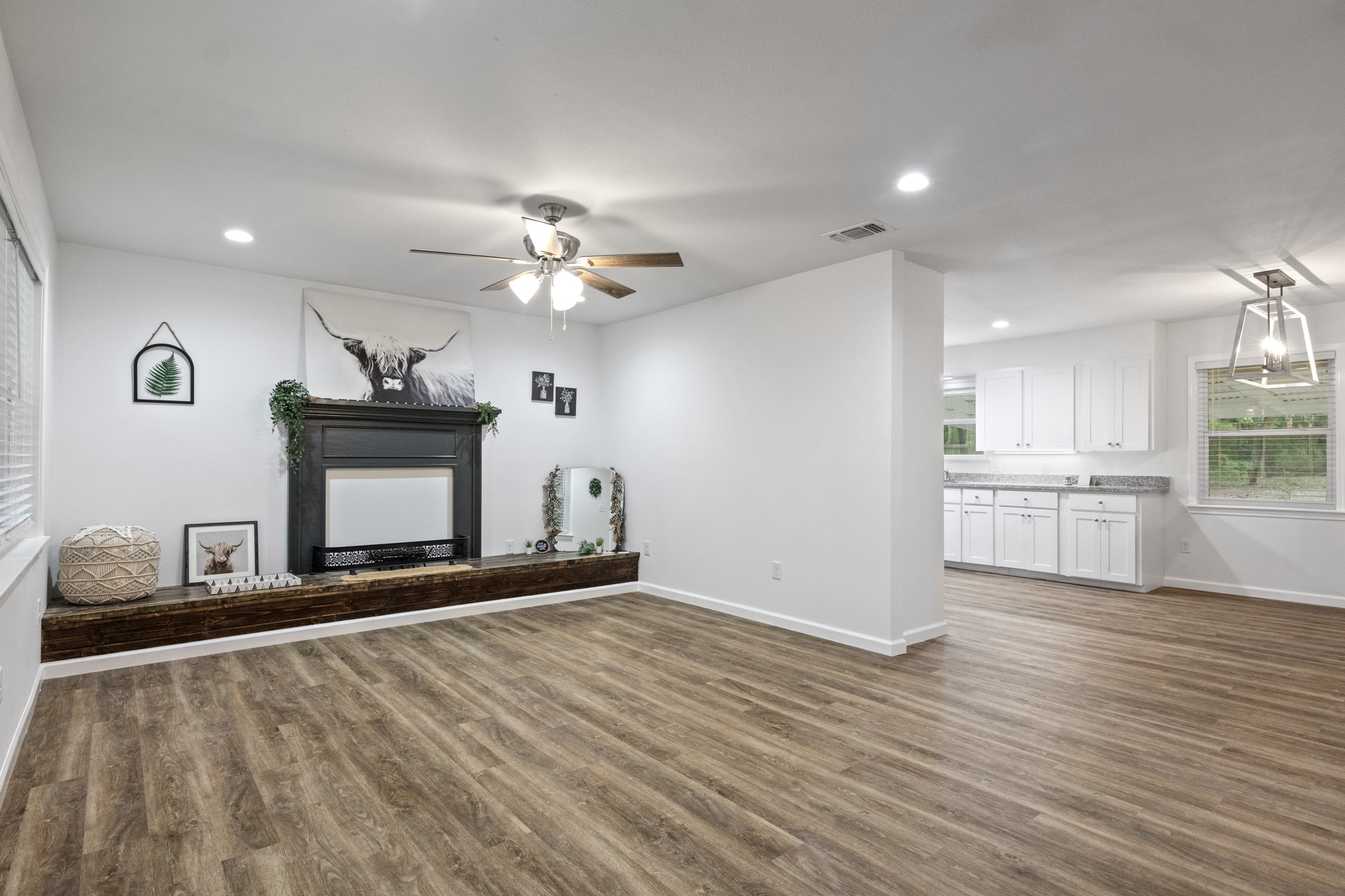 1205 E Mt Pleasant