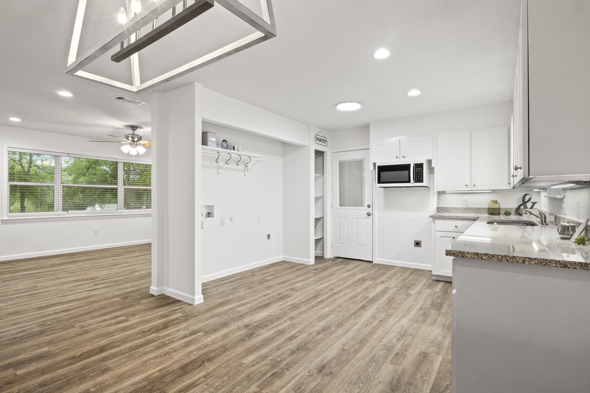 1205 E Mt Pleasant