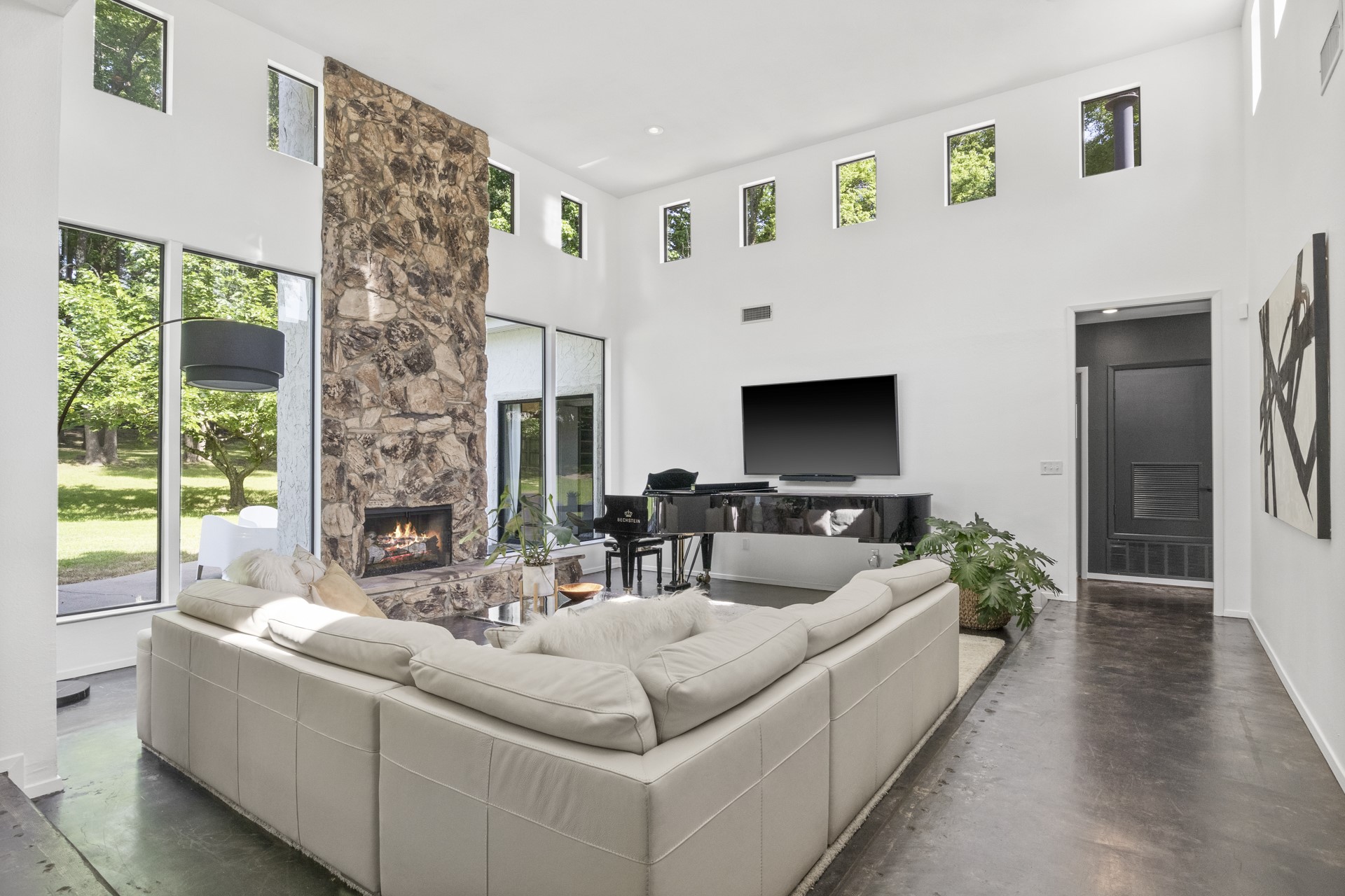 3118 Eagle Drive