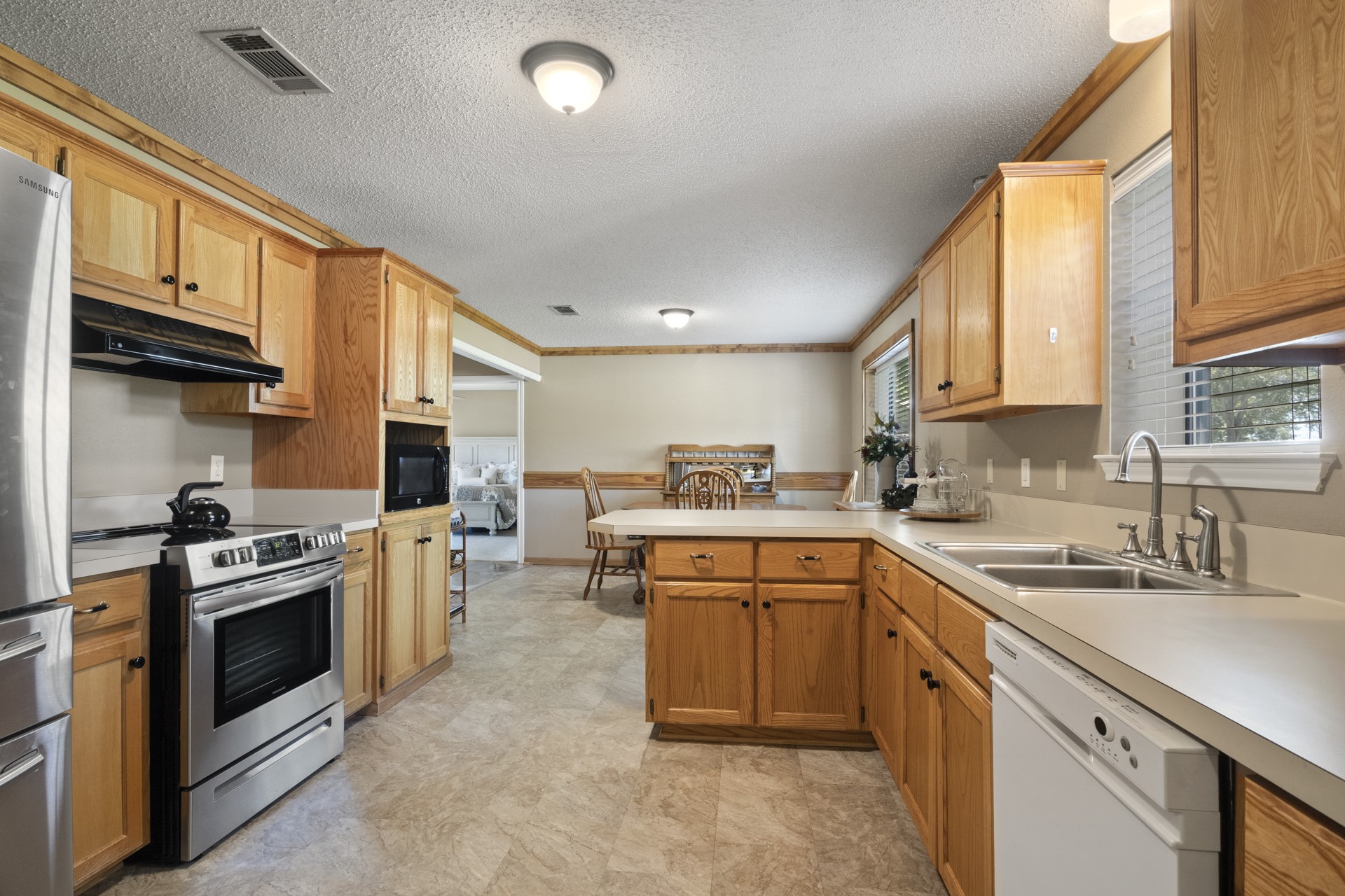 711 County Road 2360