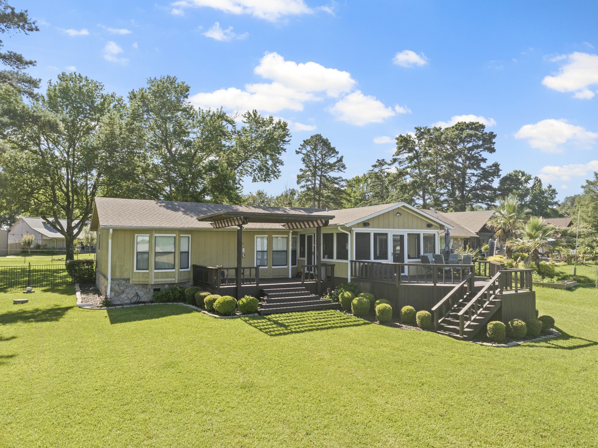 711 County Road 2360