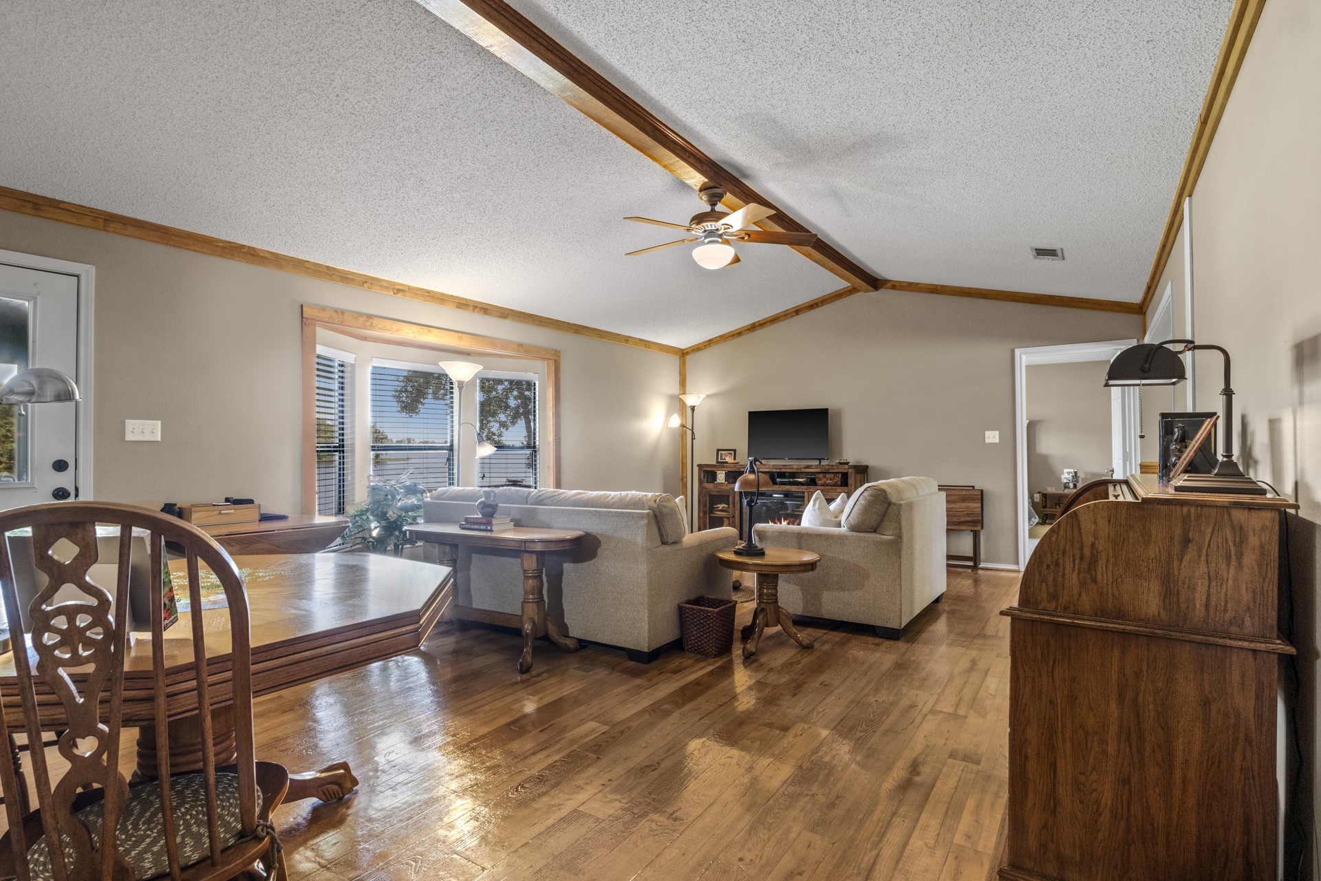 711 County Road 2360