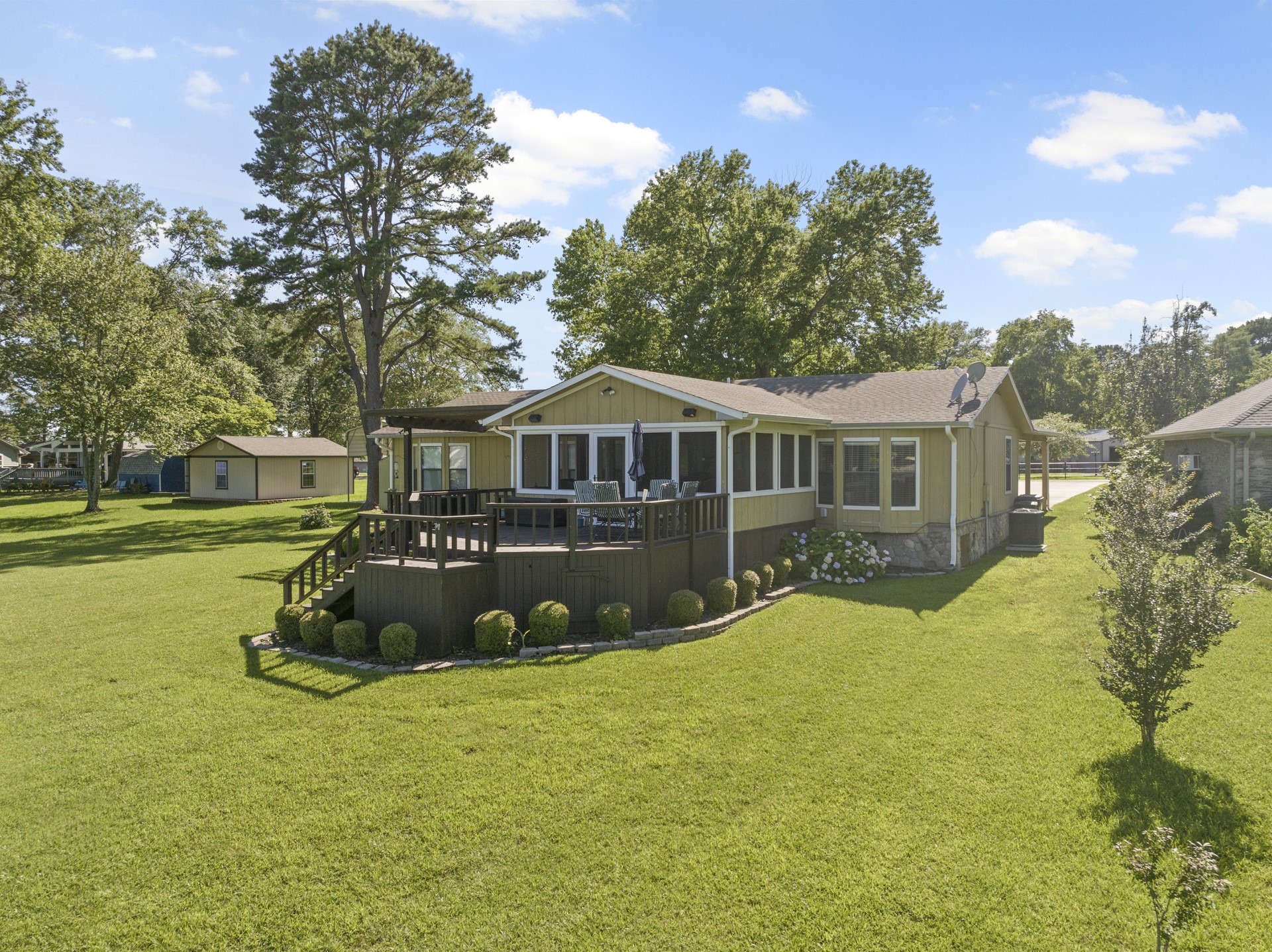 711 County Road 2360