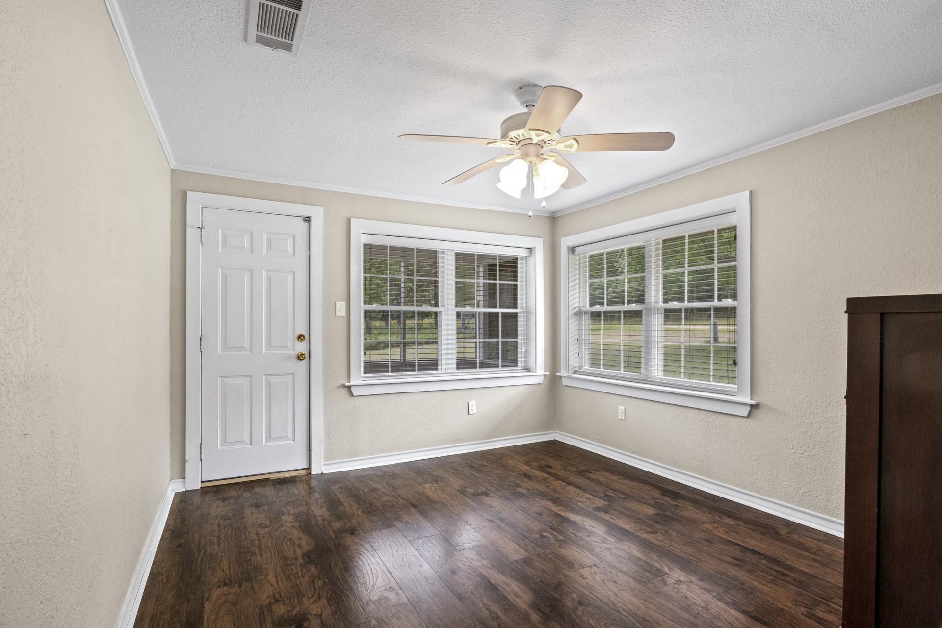 9425 Fm 1841