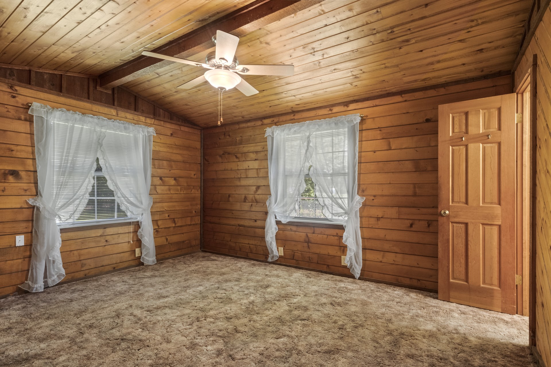 33 County Road 2612