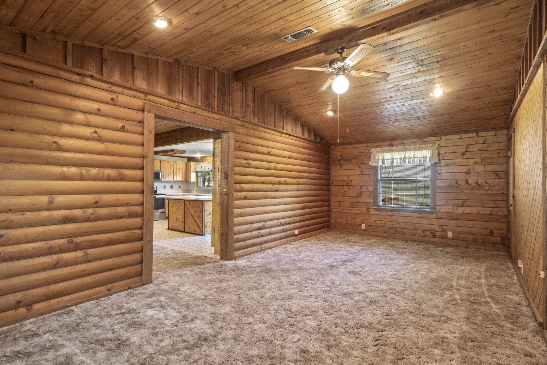 33 County Road 2612