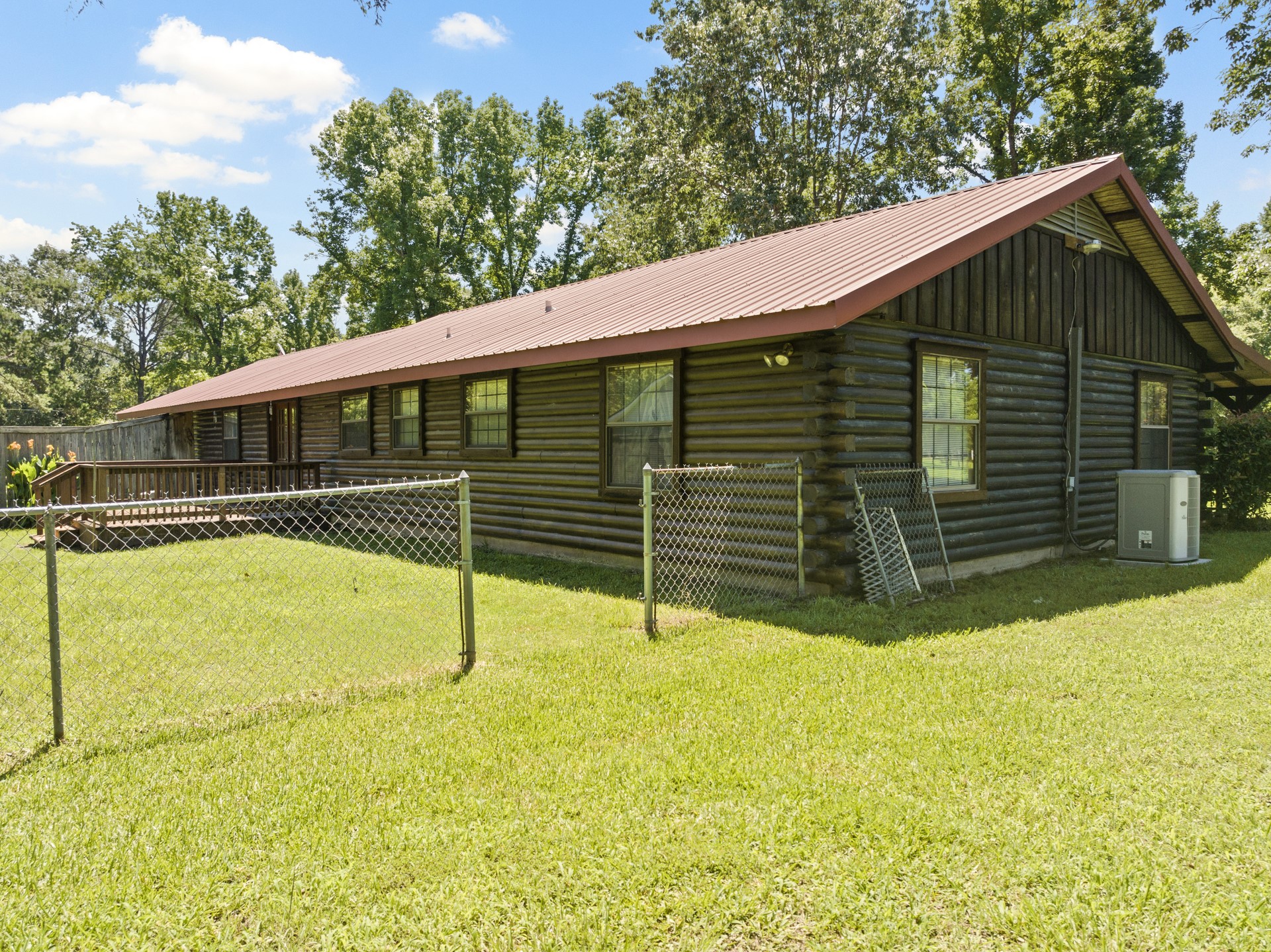 33 County Road 2612