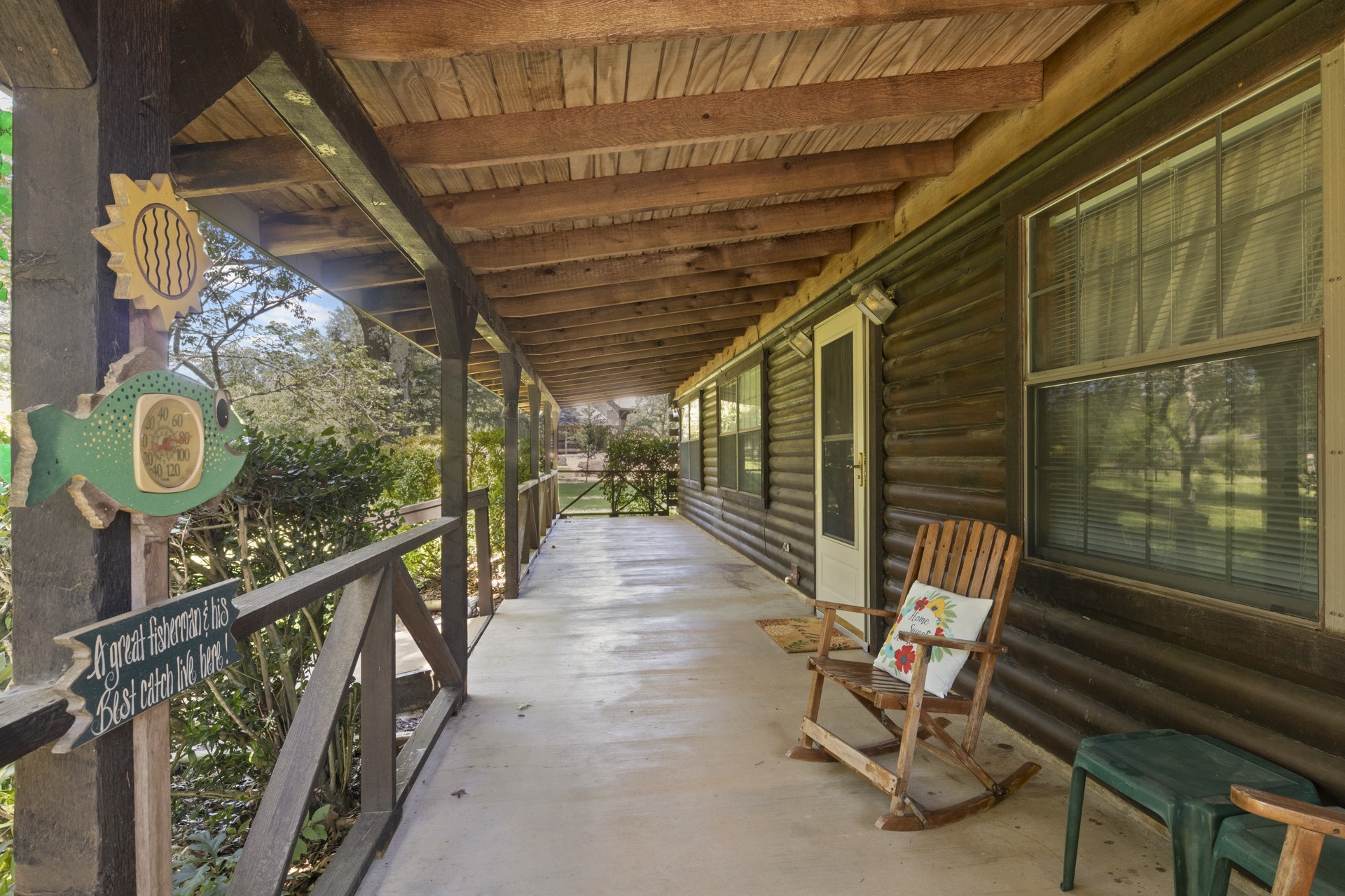 33 County Road 2612