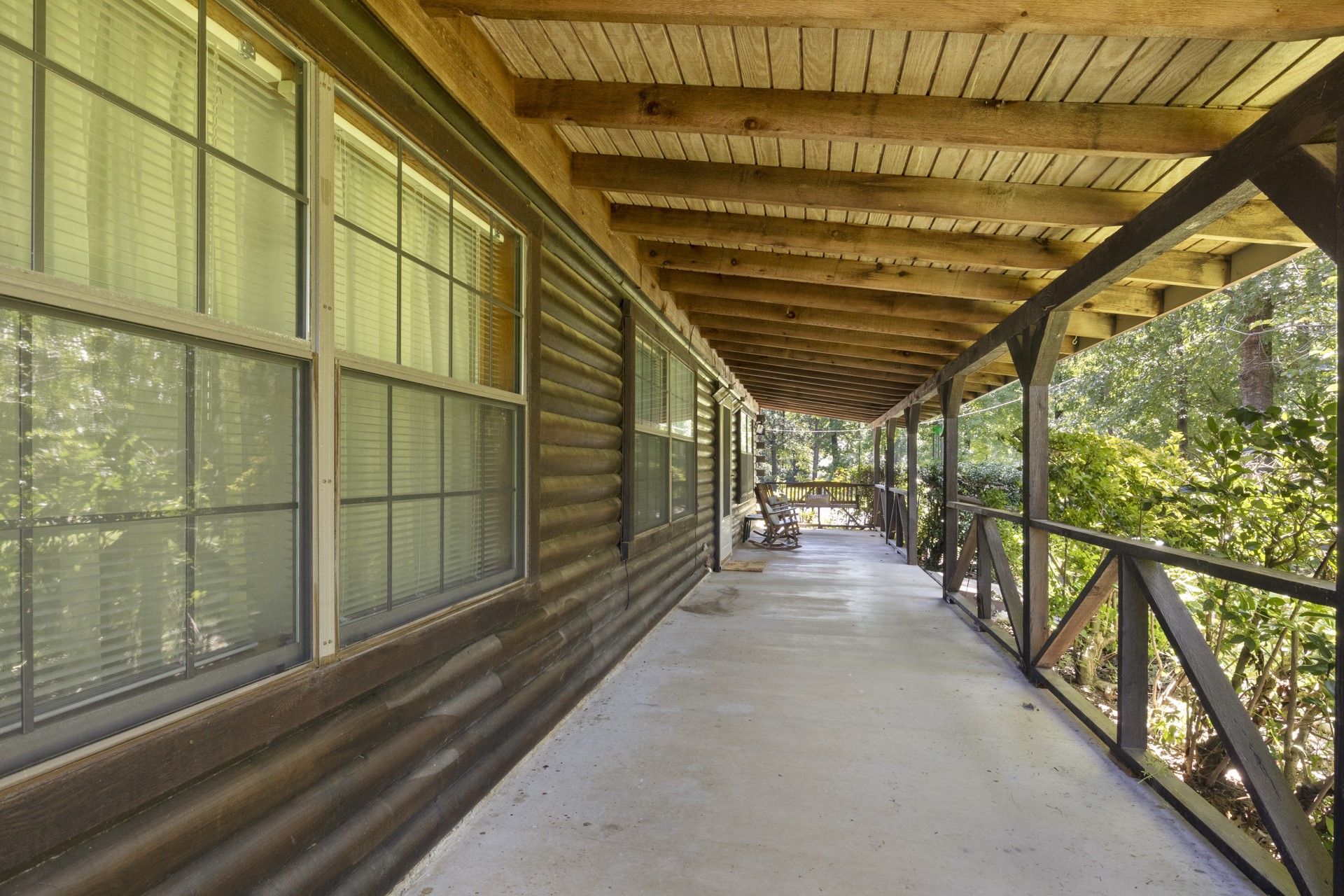 33 County Road 2612