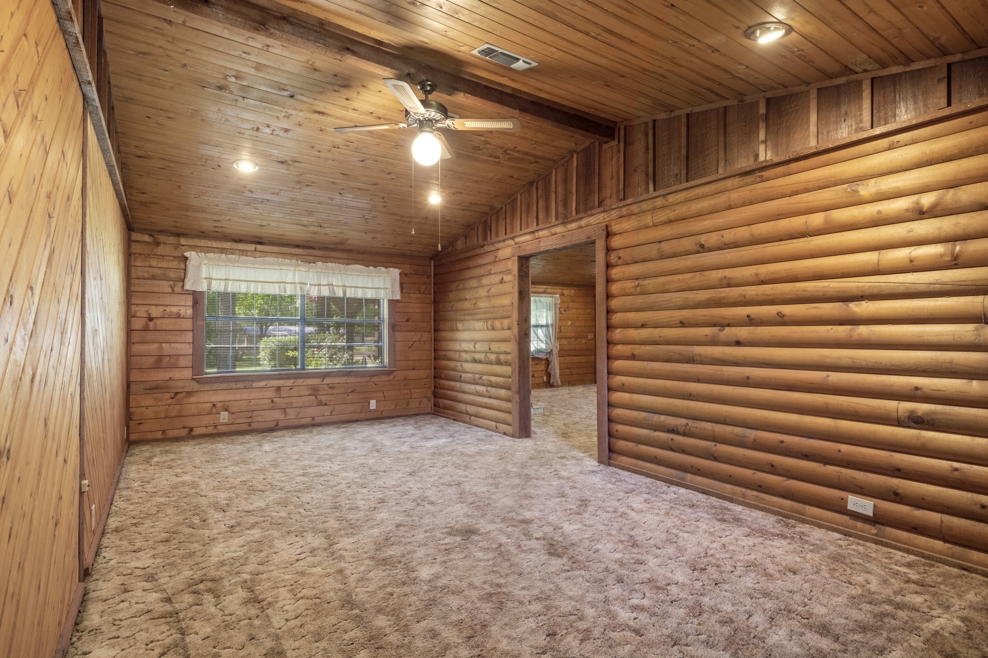 33 County Road 2612