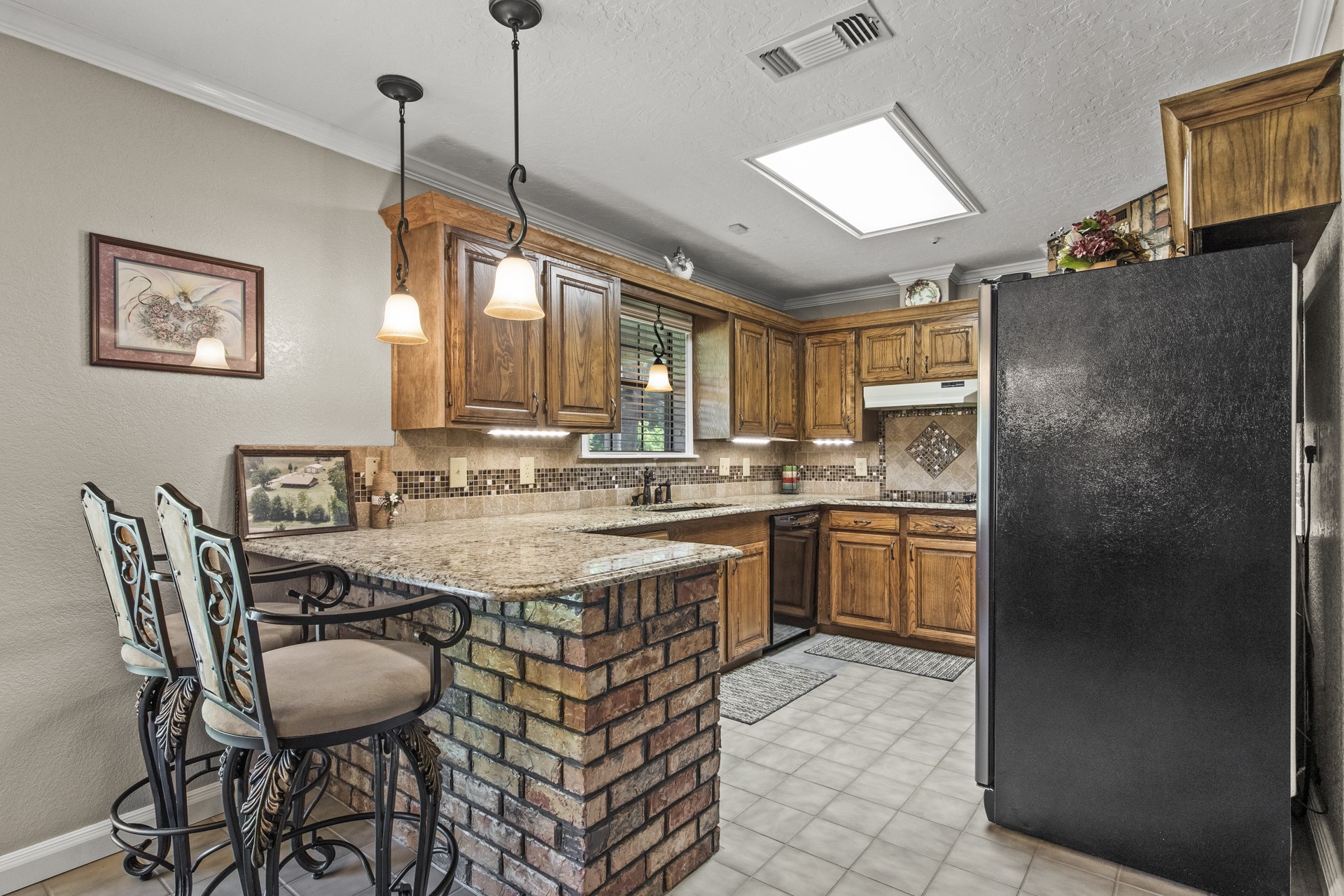 2279 W Hwy 11