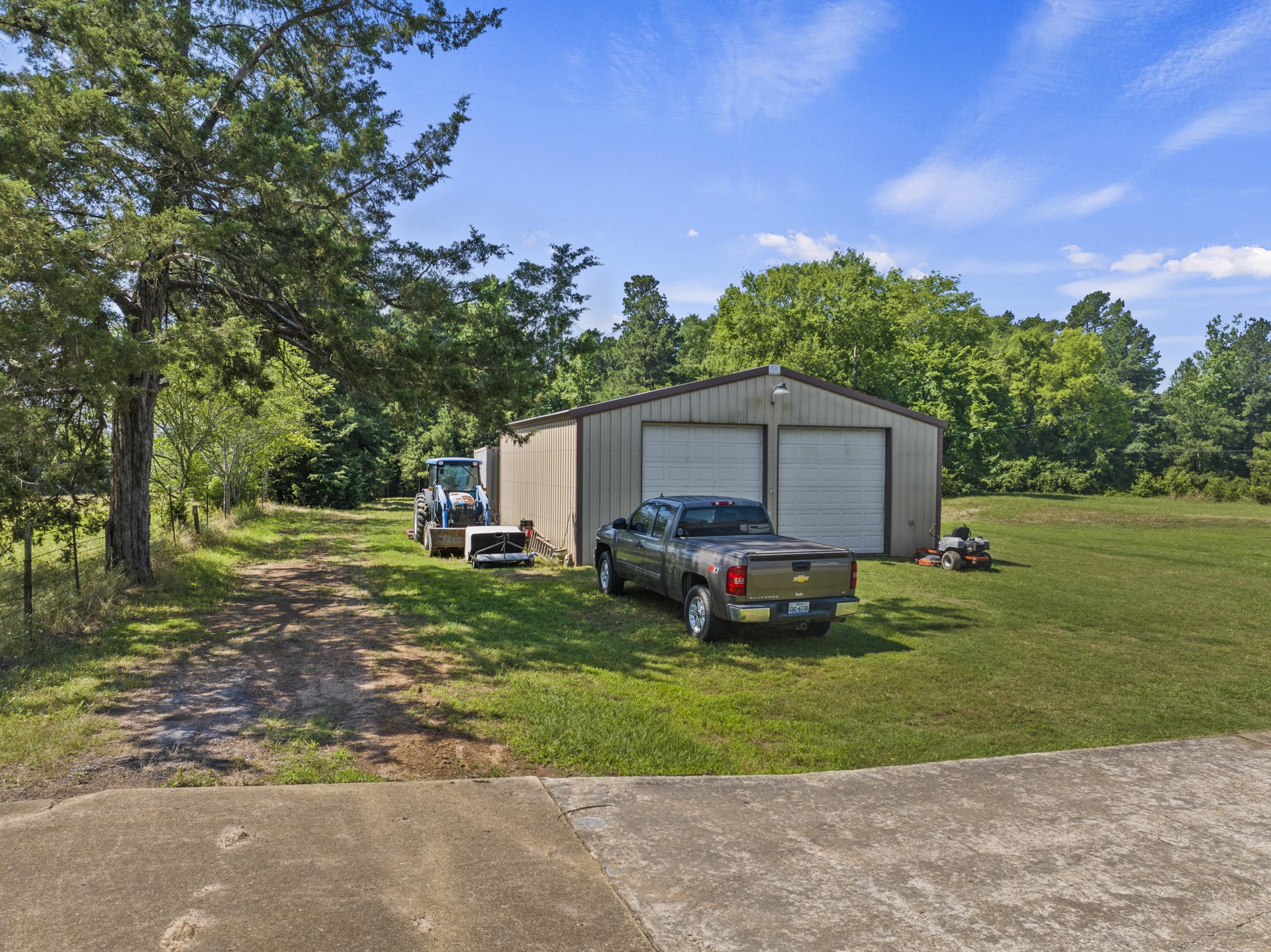 2279 W Hwy 11