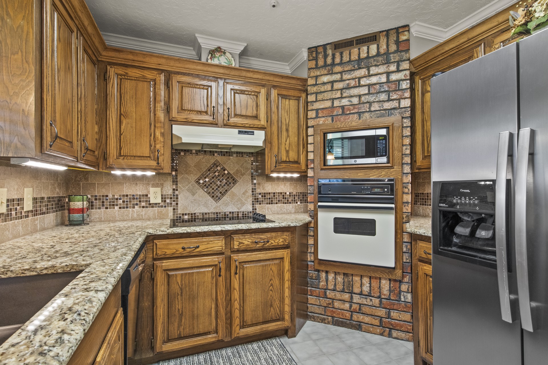 2279 W Hwy 11