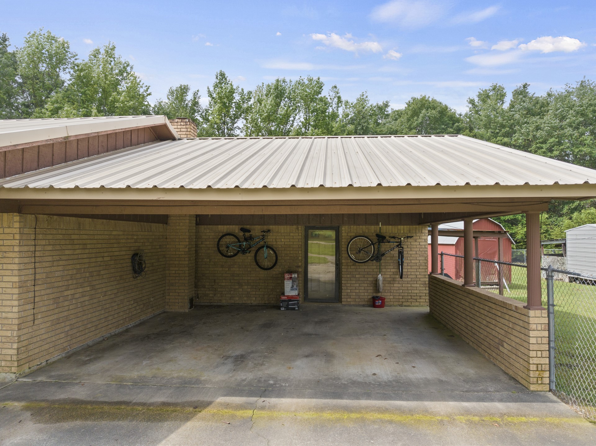 5886 S FM 125