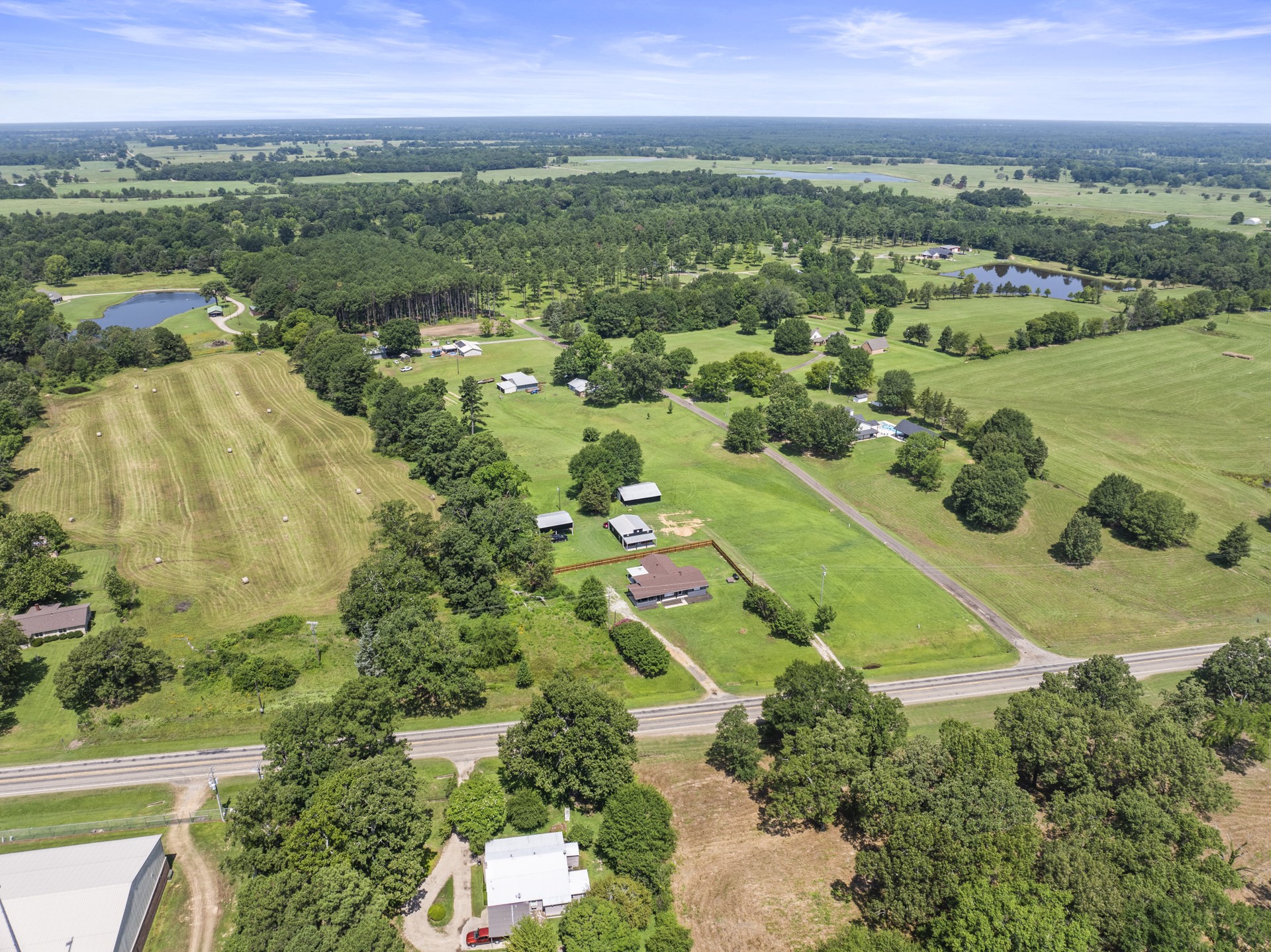 3226 HWY 259 S