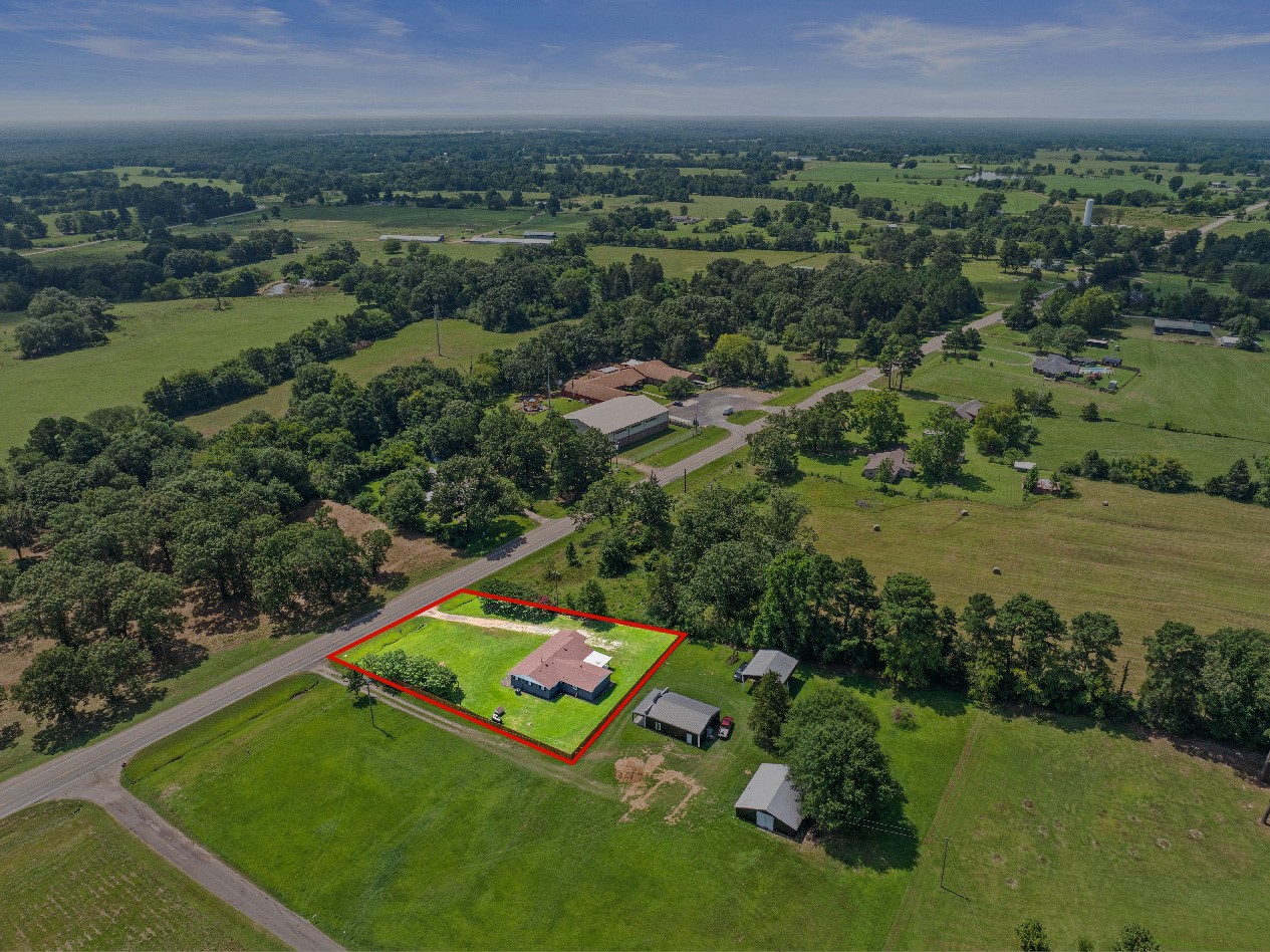3226 HWY 259 S