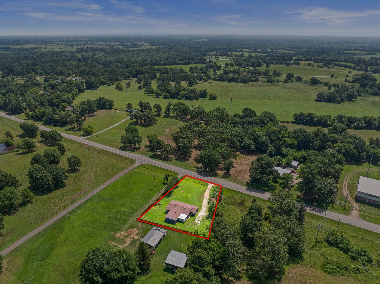 3226 HWY 259 S