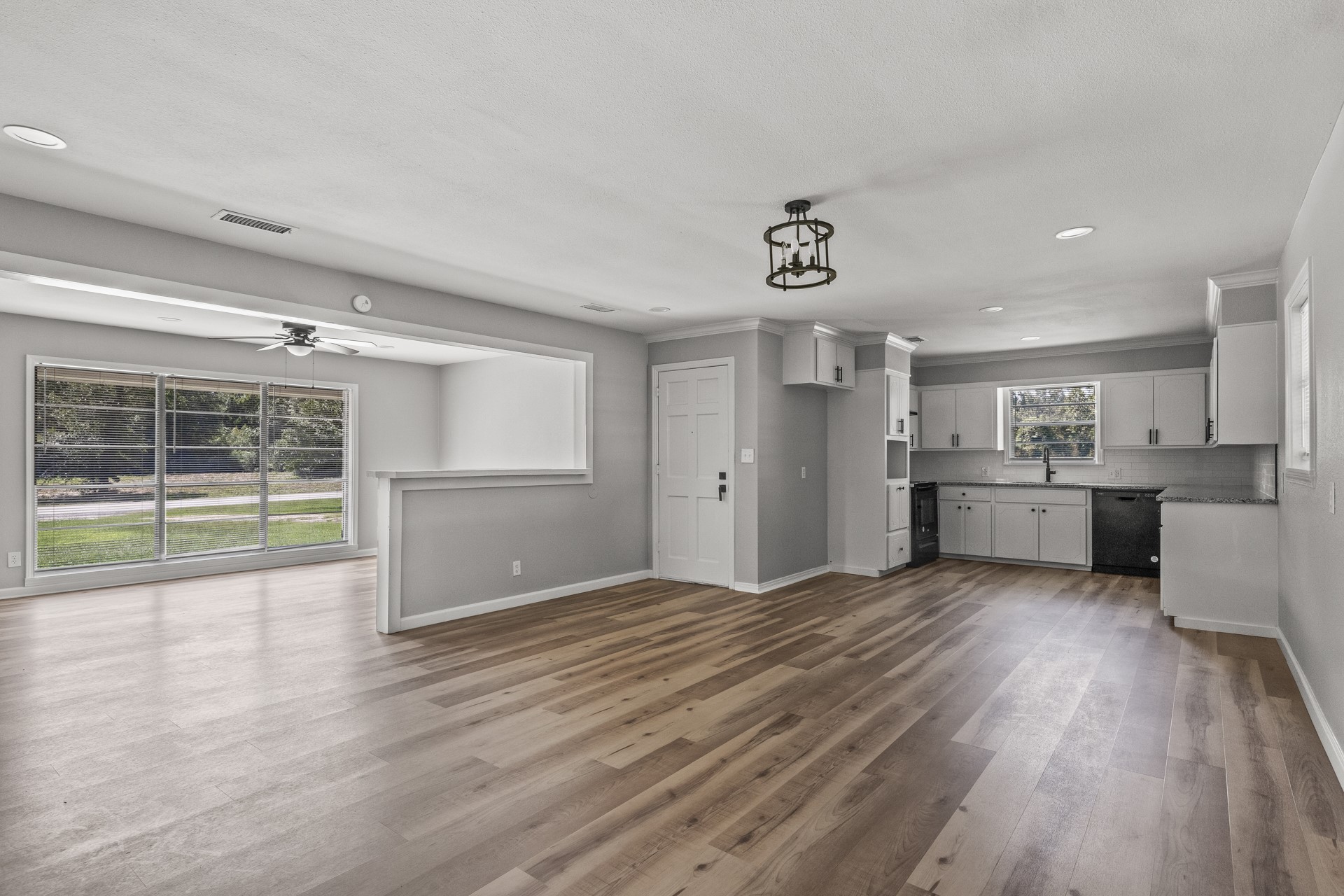 3226 HWY 259 S