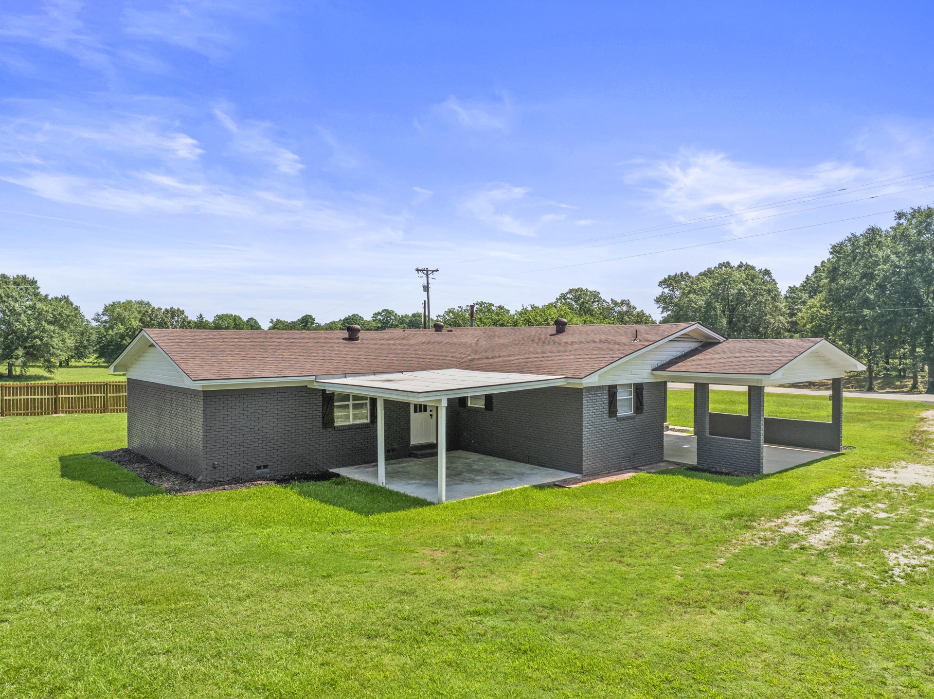 3226 HWY 259 S