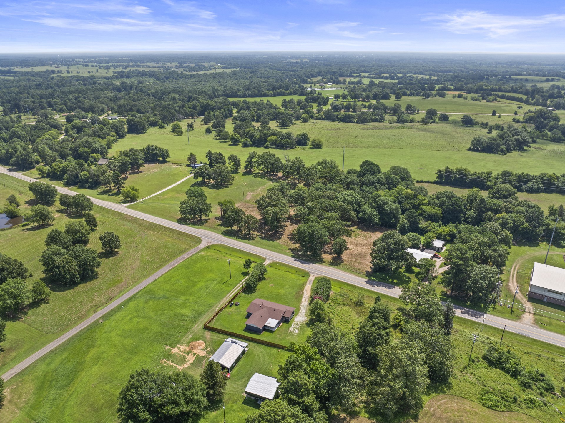 3226 HWY 259 S