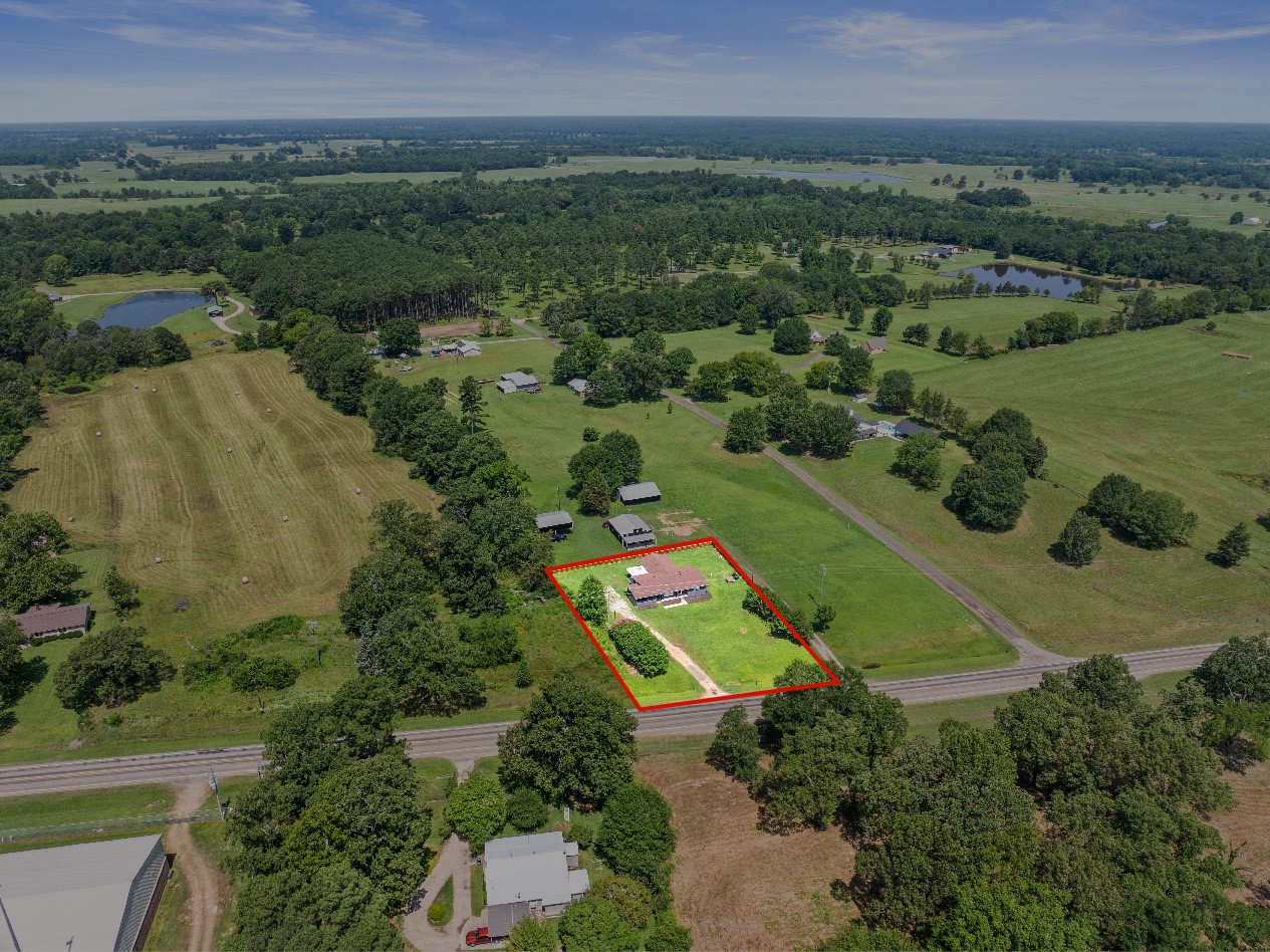 3226 HWY 259 S