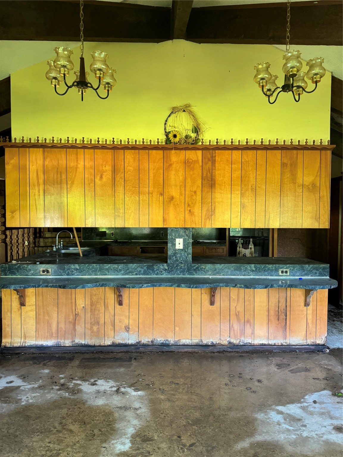 270, 290 Ma County Road 3242