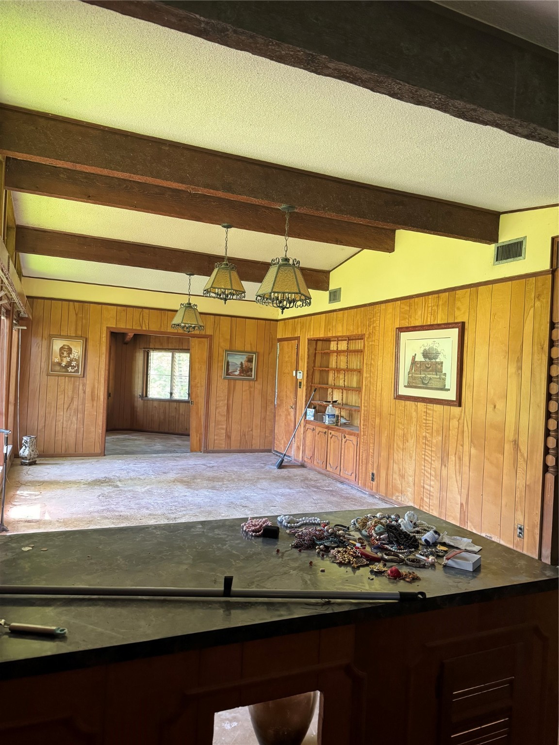 270, 290 Ma County Road 3242