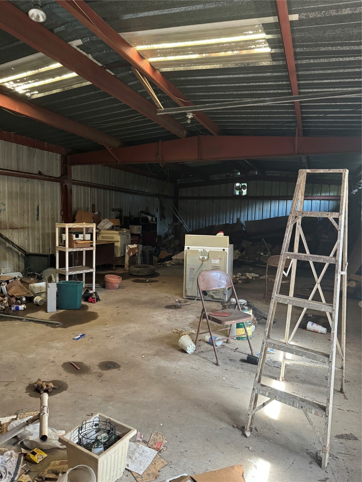 270, 290 Ma County Road 3242