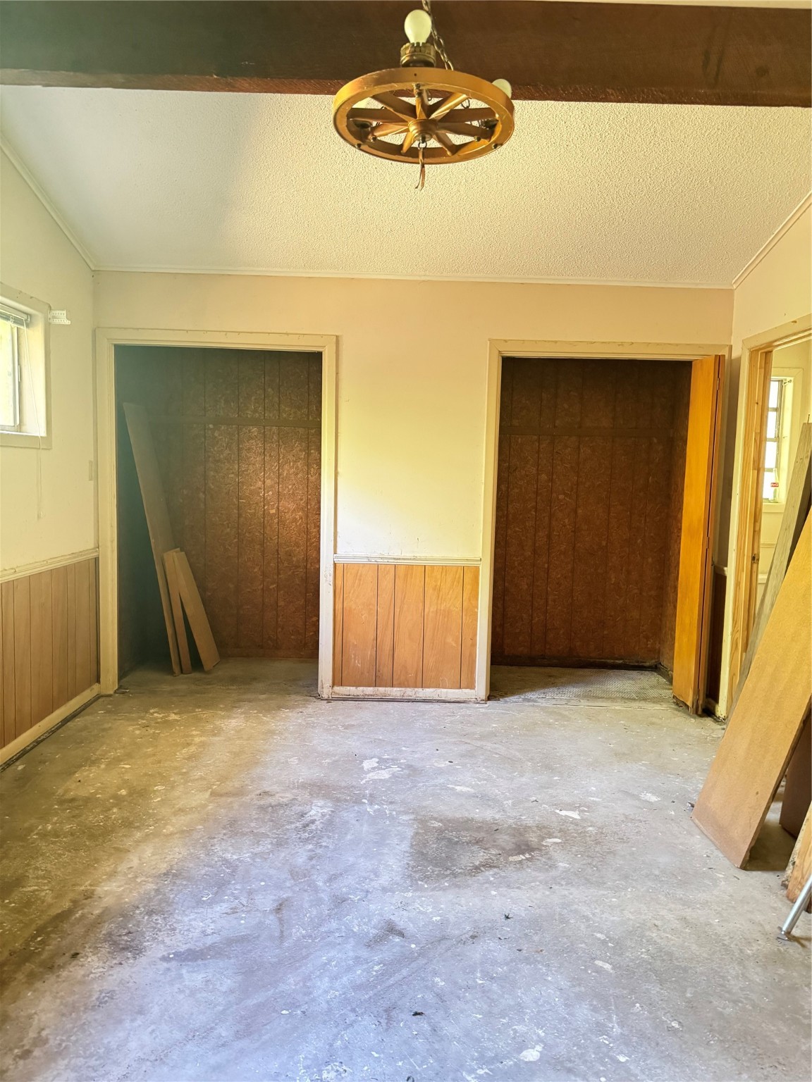 270, 290 Ma County Road 3242