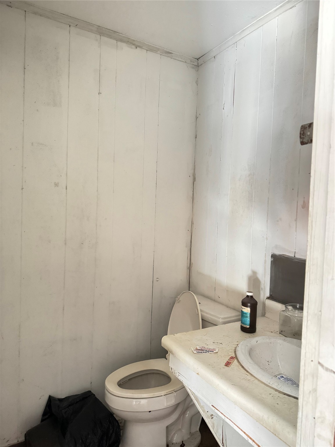 270, 290 Ma County Road 3242