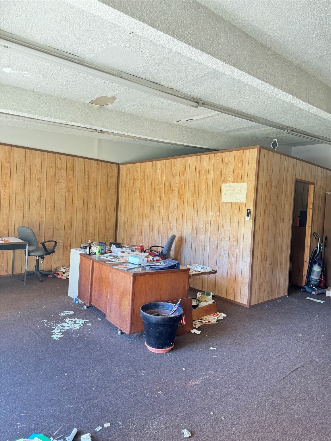 270, 290 Ma County Road 3242