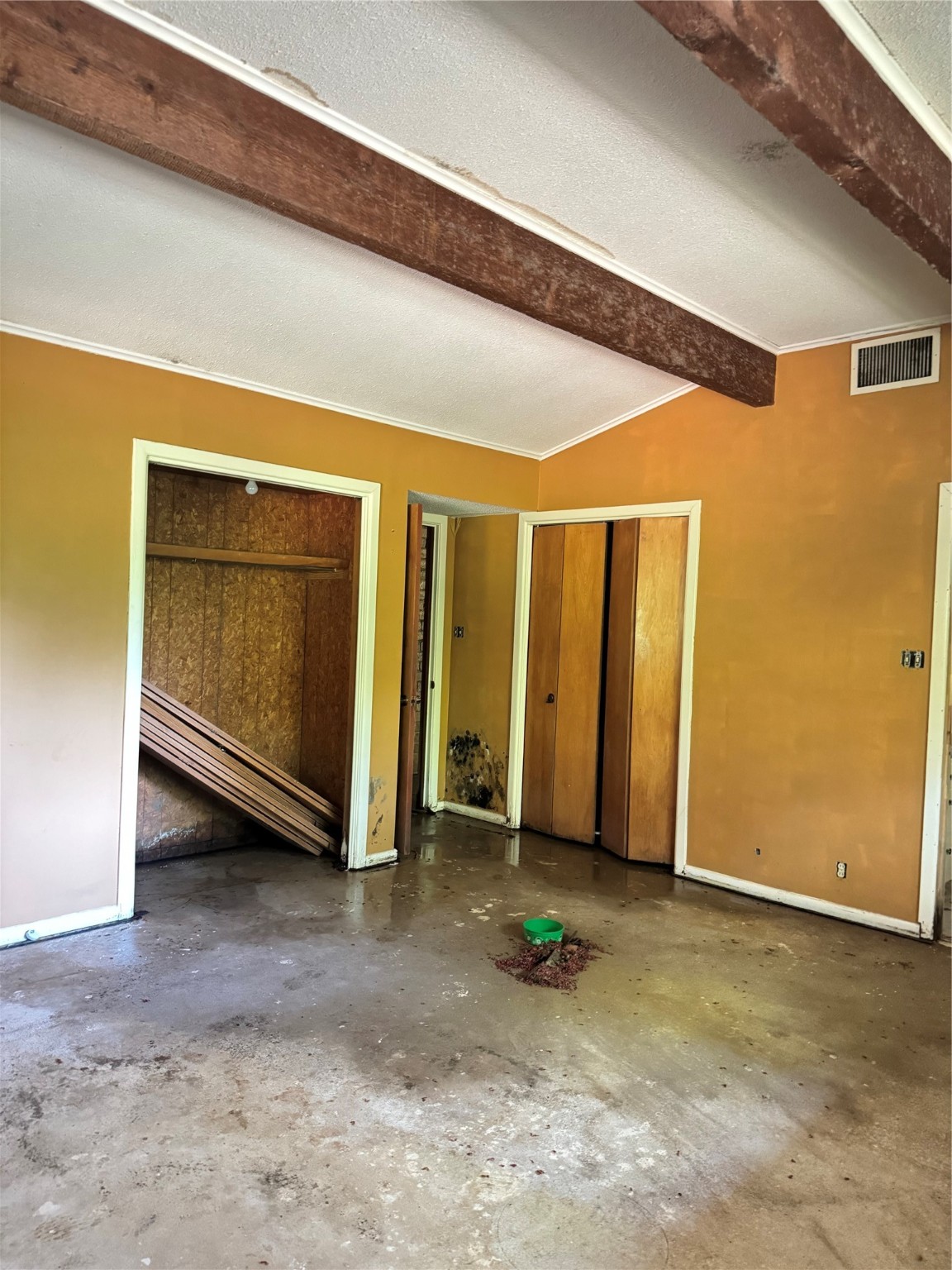 270, 290 Ma County Road 3242