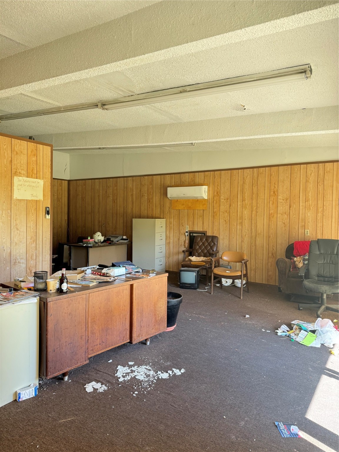 270, 290 Ma County Road 3242