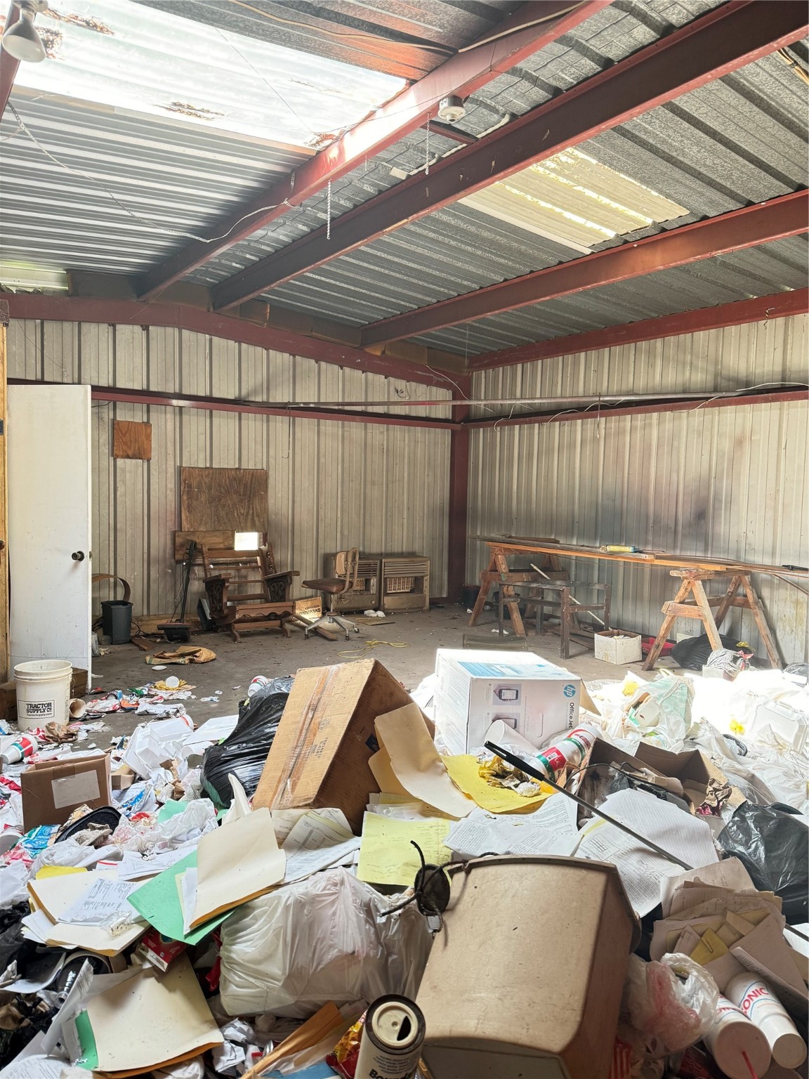 270, 290 Ma County Road 3242