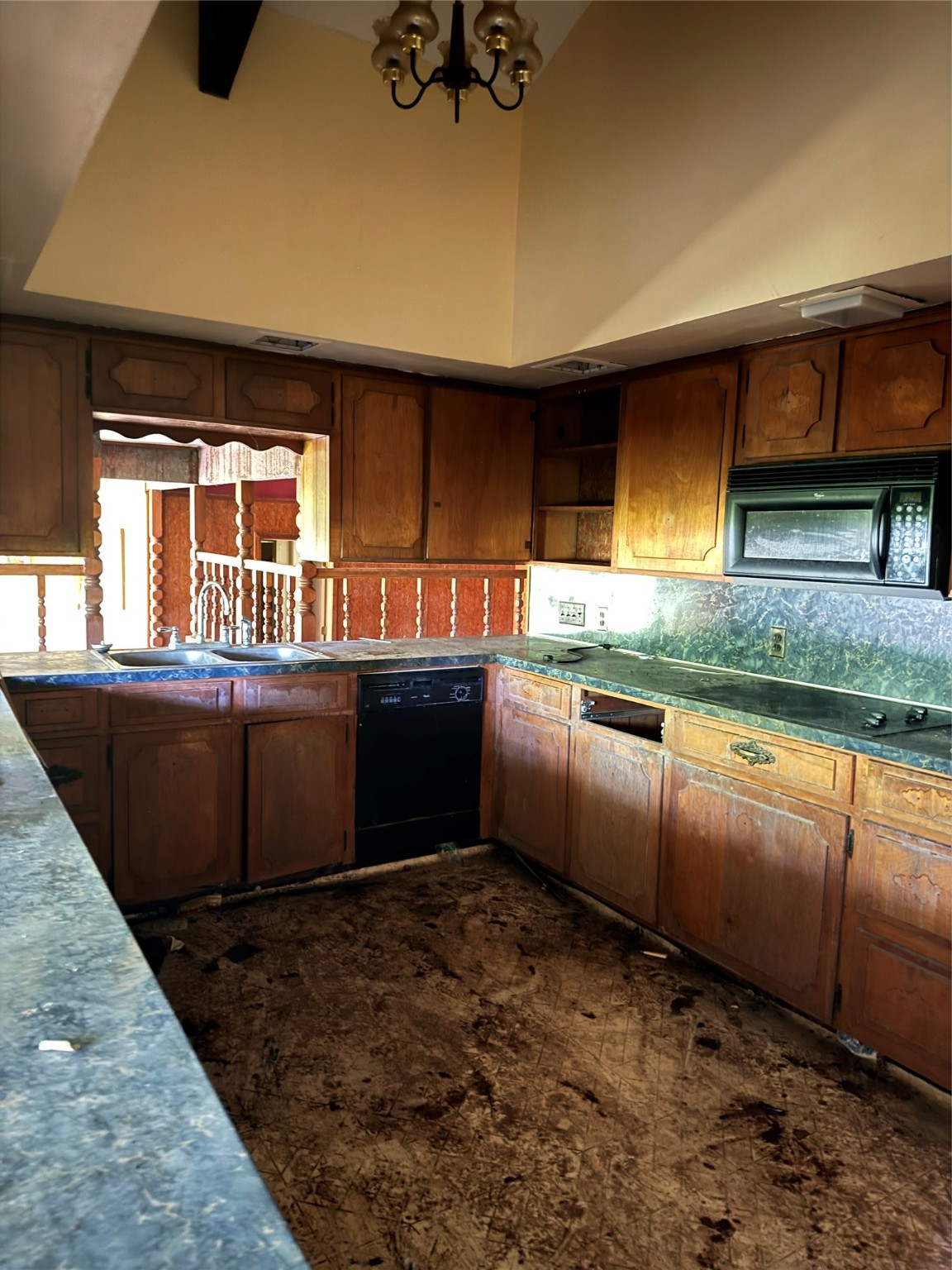 270, 290 Ma County Road 3242