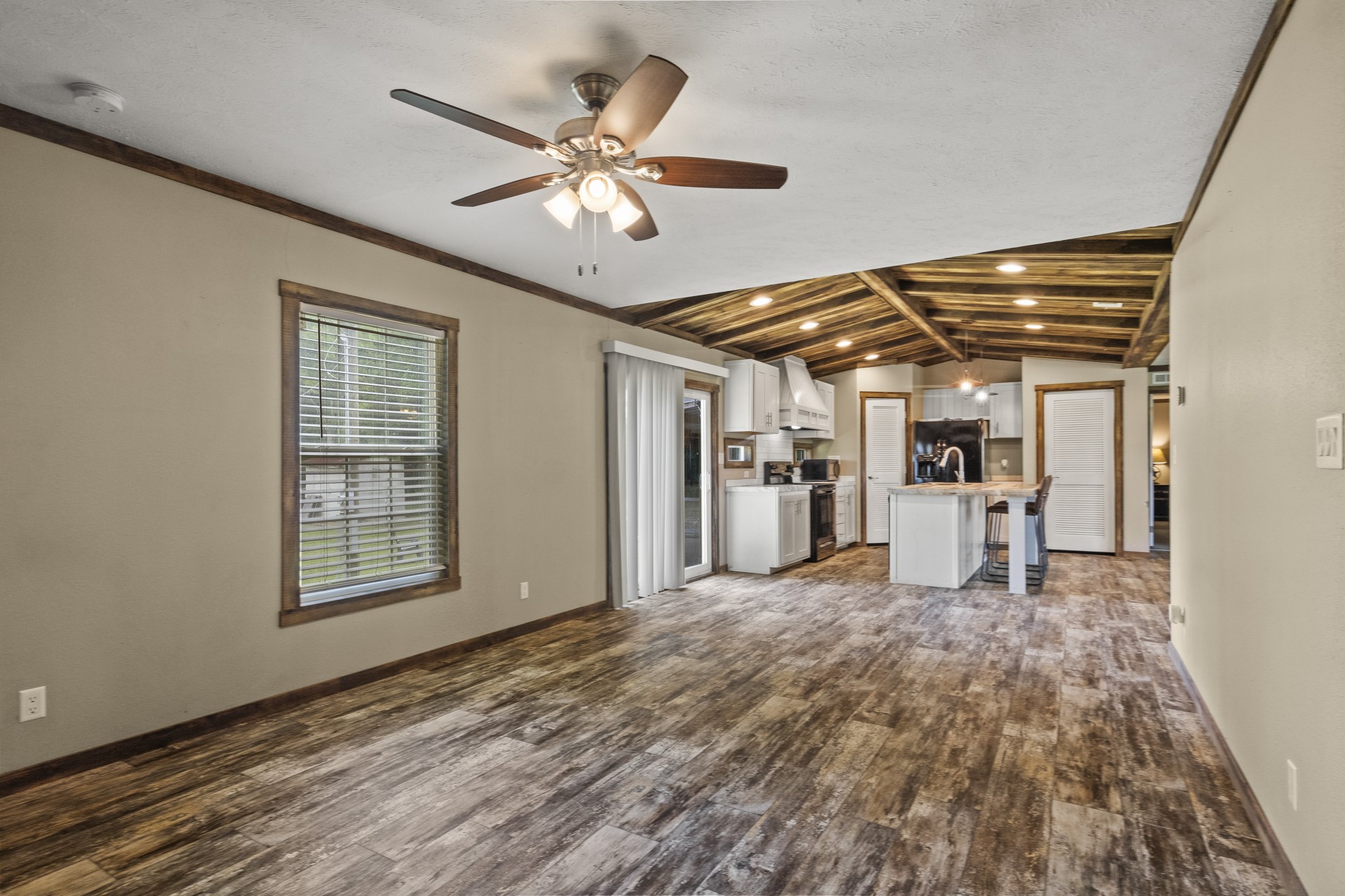 1183 County Road 4260