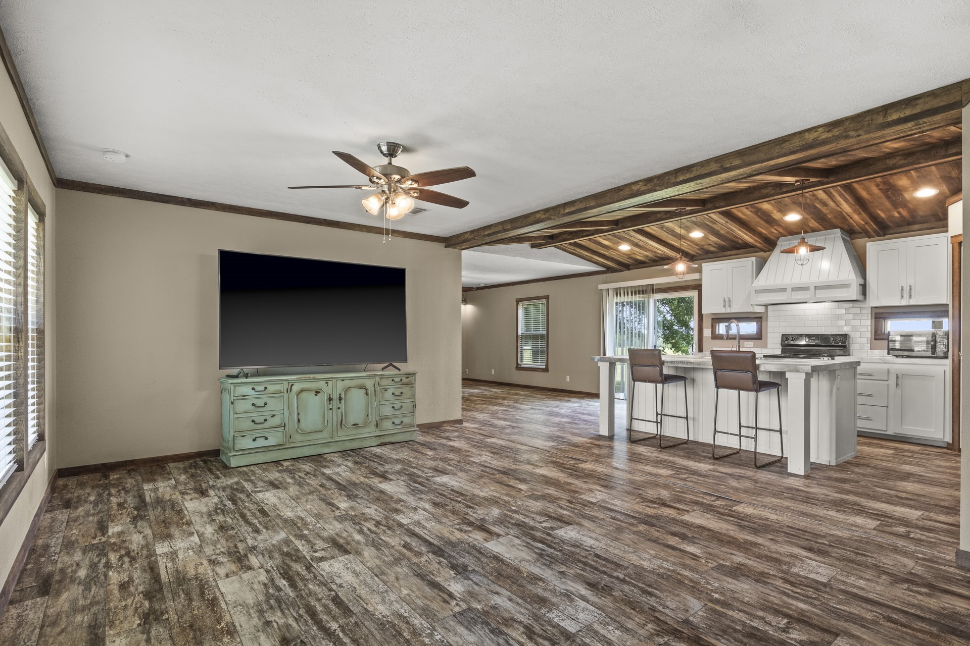 1183 County Road 4260