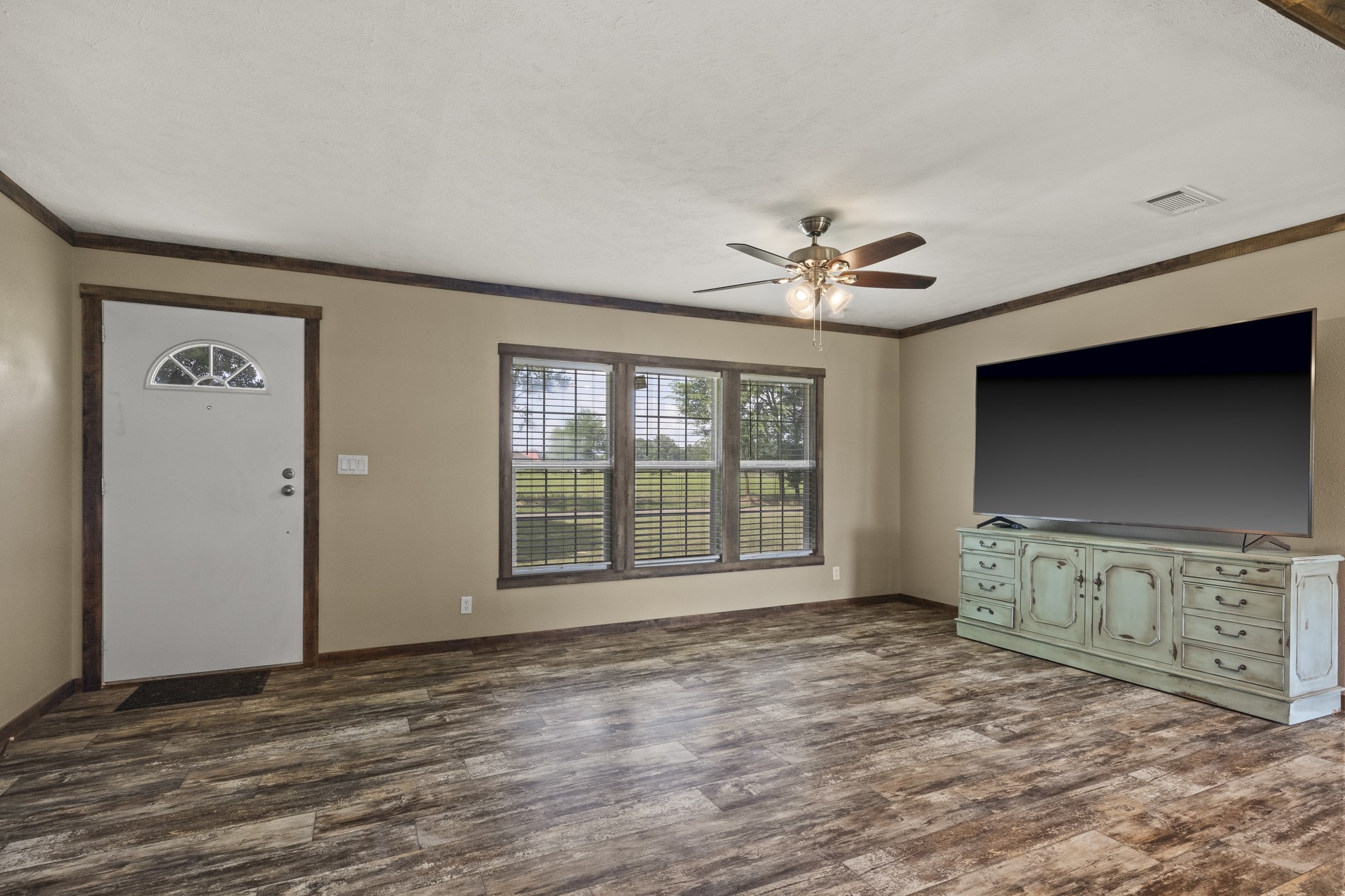 1183 County Road 4260