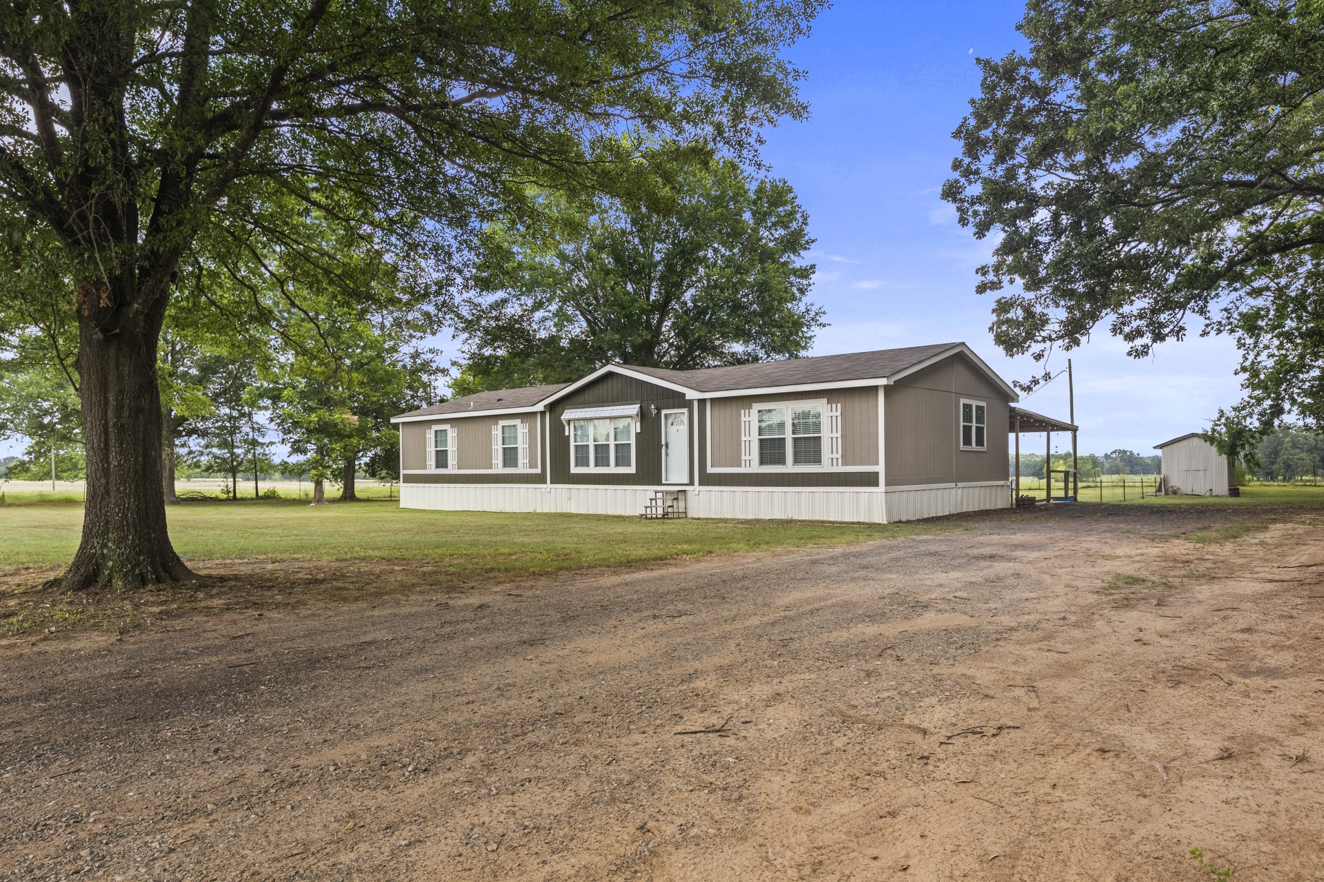 1183 County Road 4260