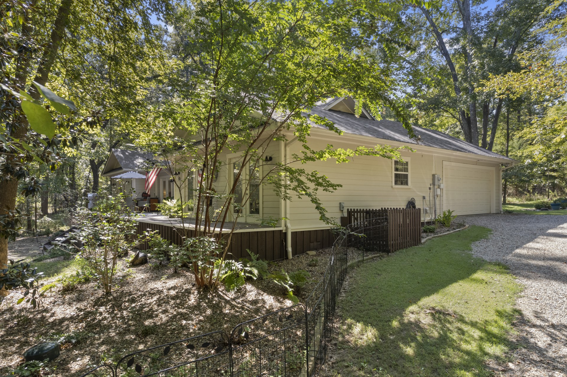 90 King Samuell Road