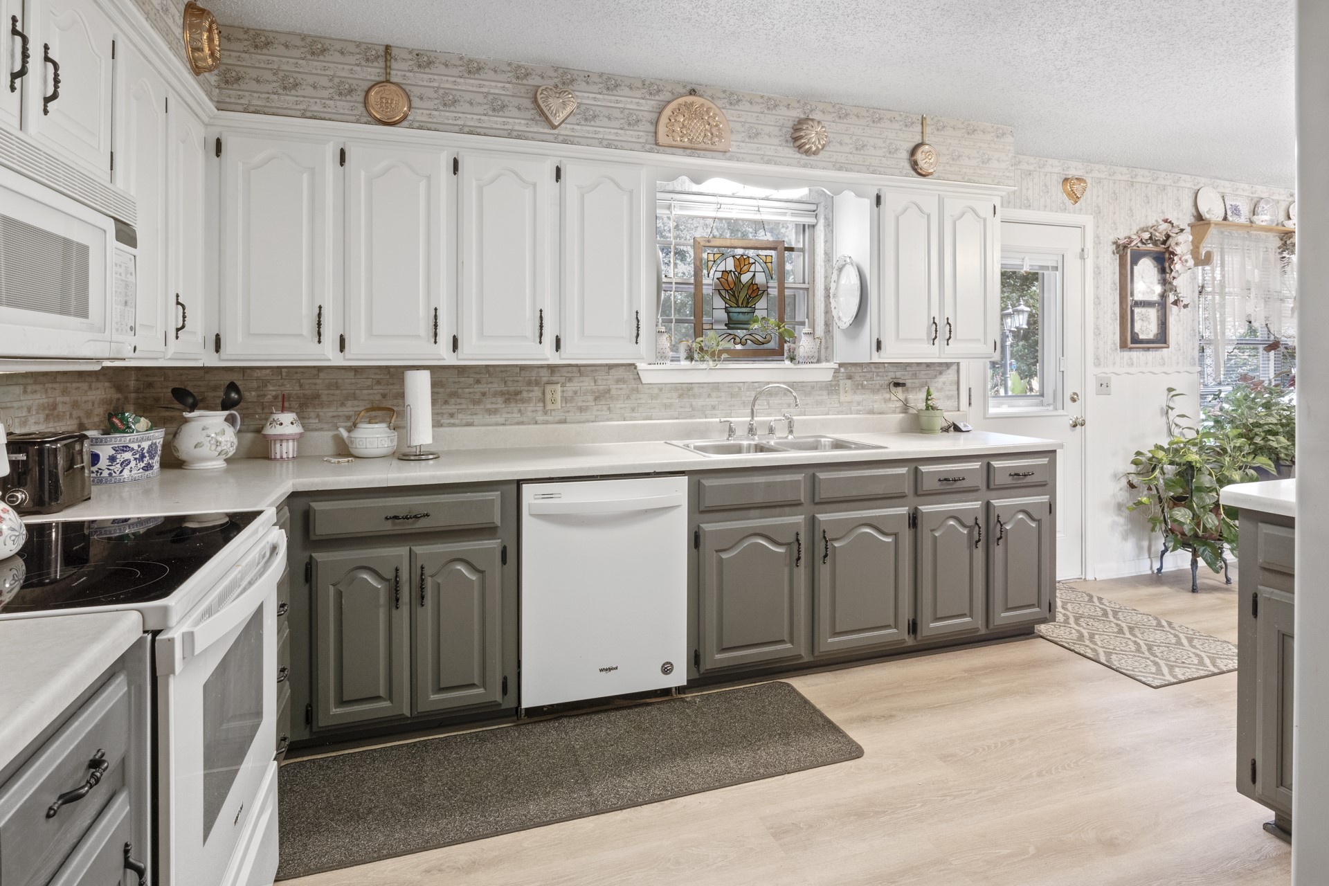 307 E Magnolia Drive