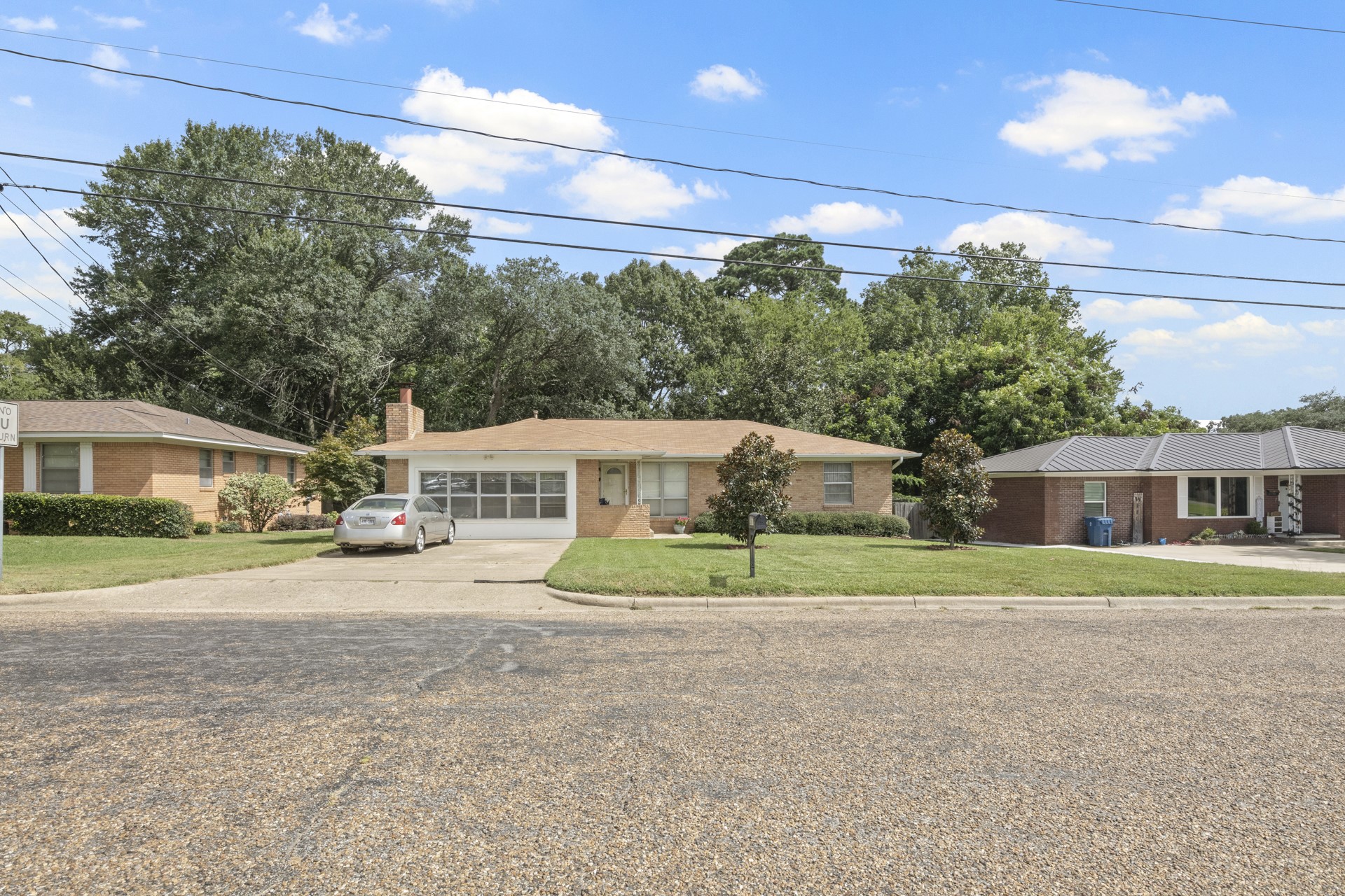 307 E Magnolia Drive