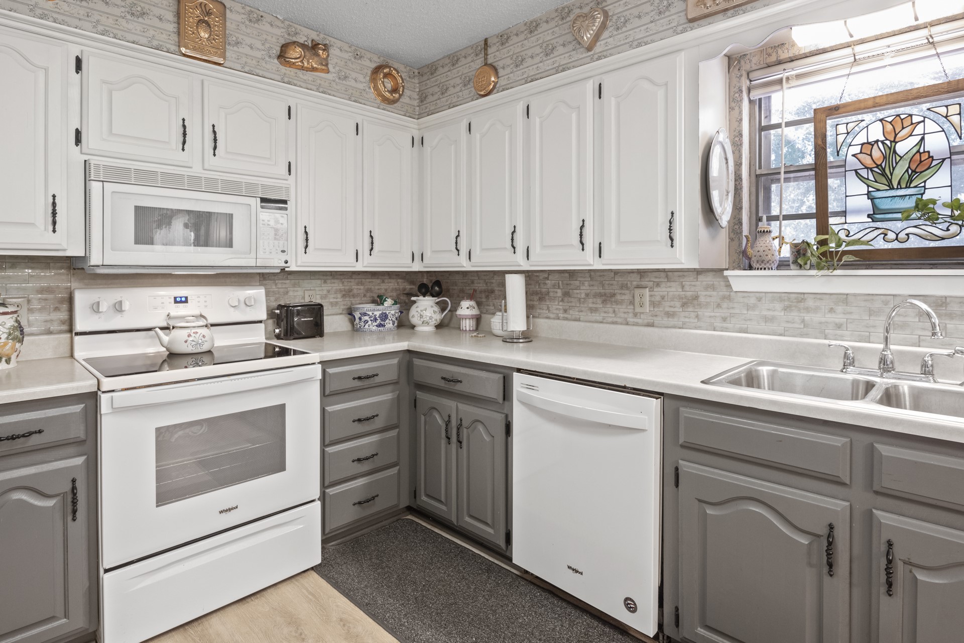 307 E Magnolia Drive