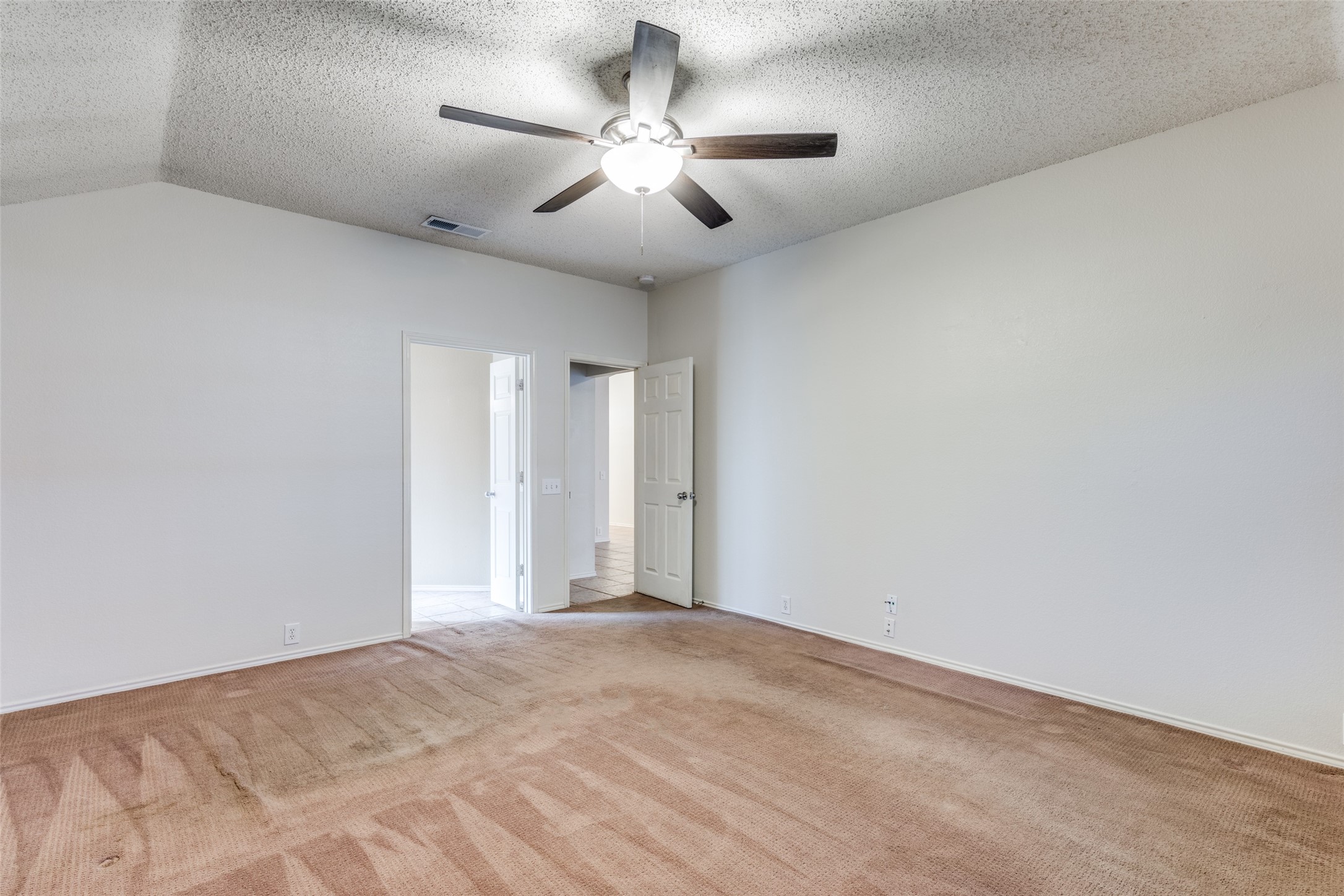 1112 HIGHLAND STATION Drive