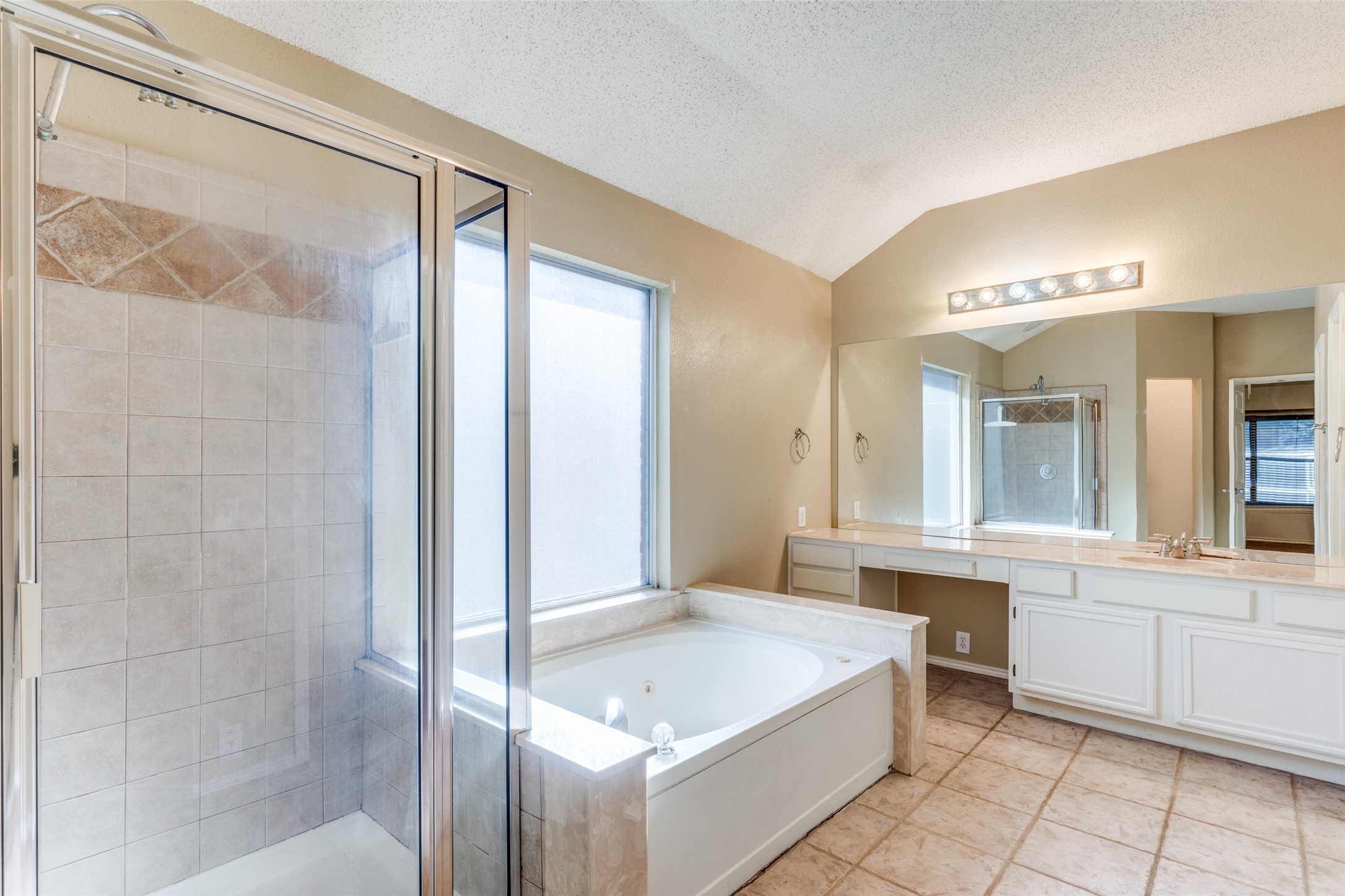1112 HIGHLAND STATION Drive