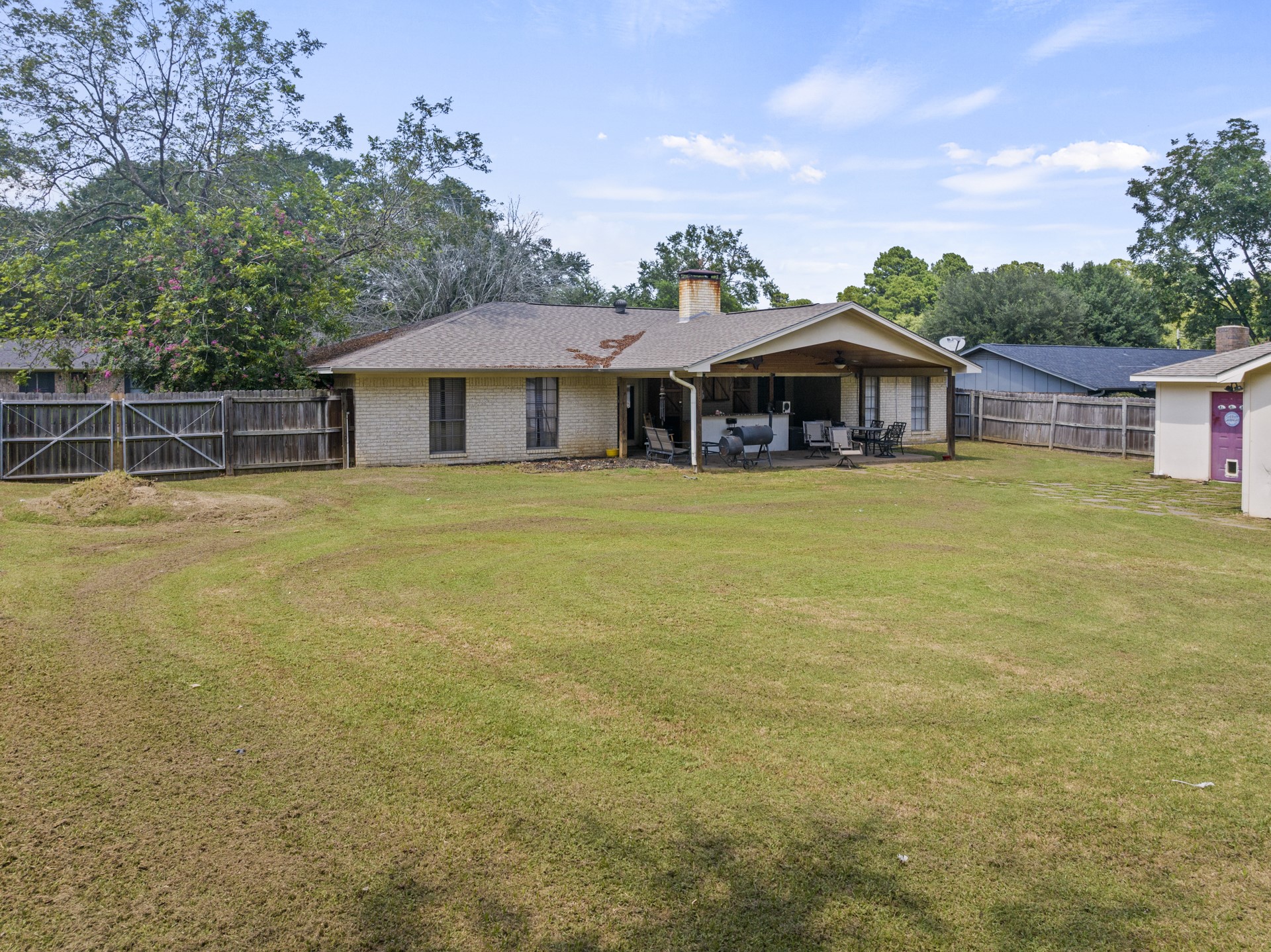 305 Country Club Lane