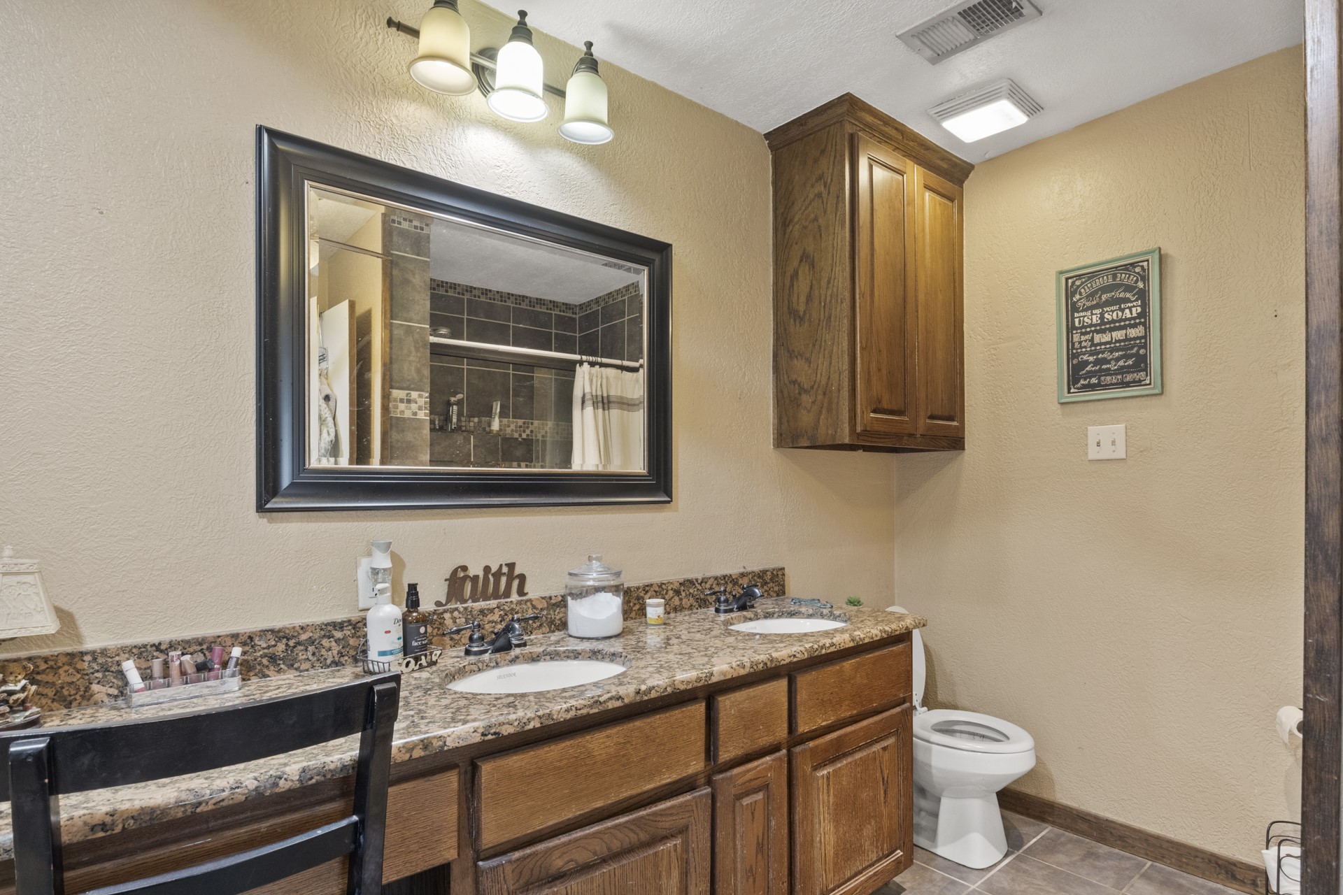 305 Country Club Lane