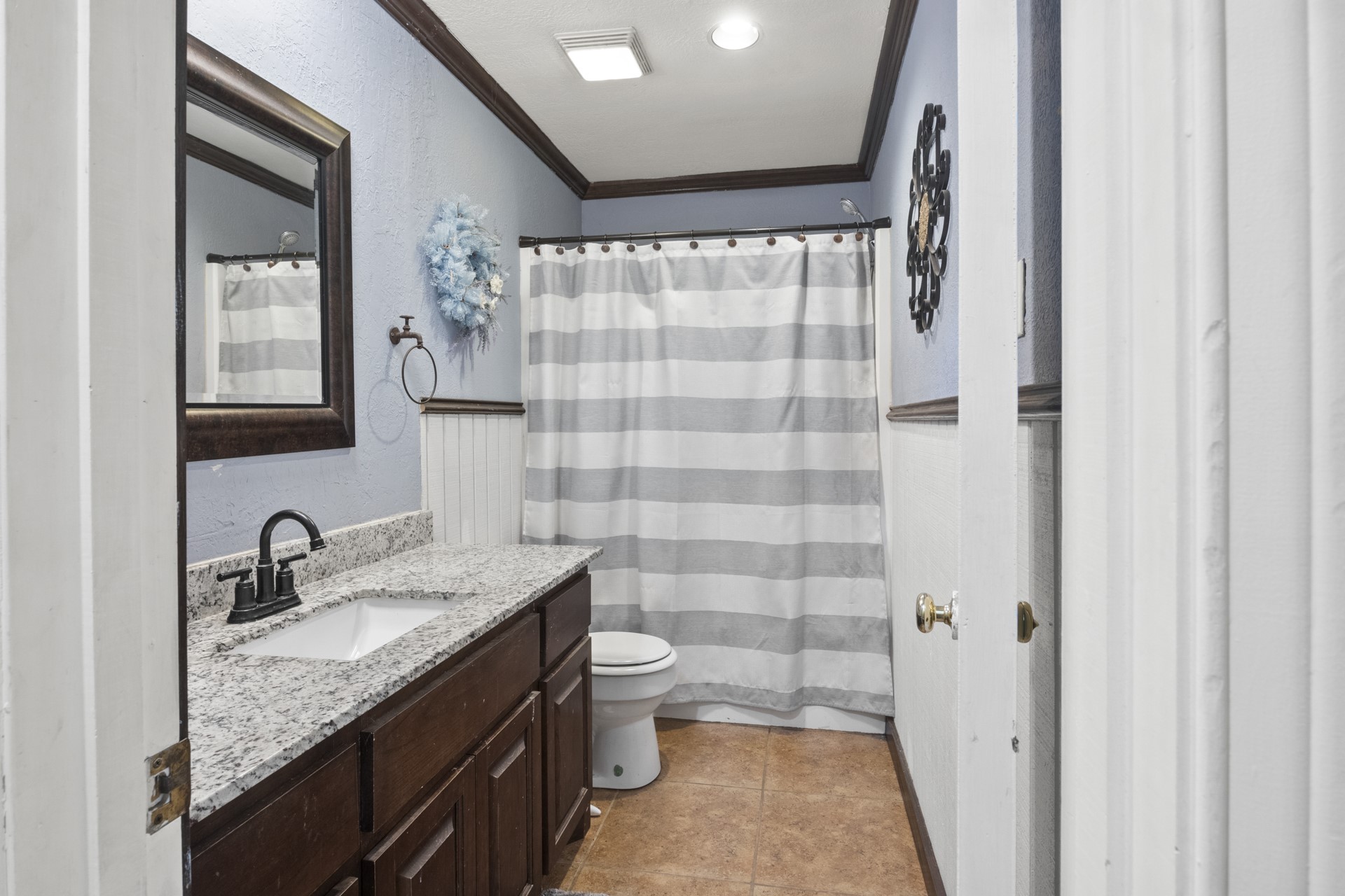 305 Country Club Lane